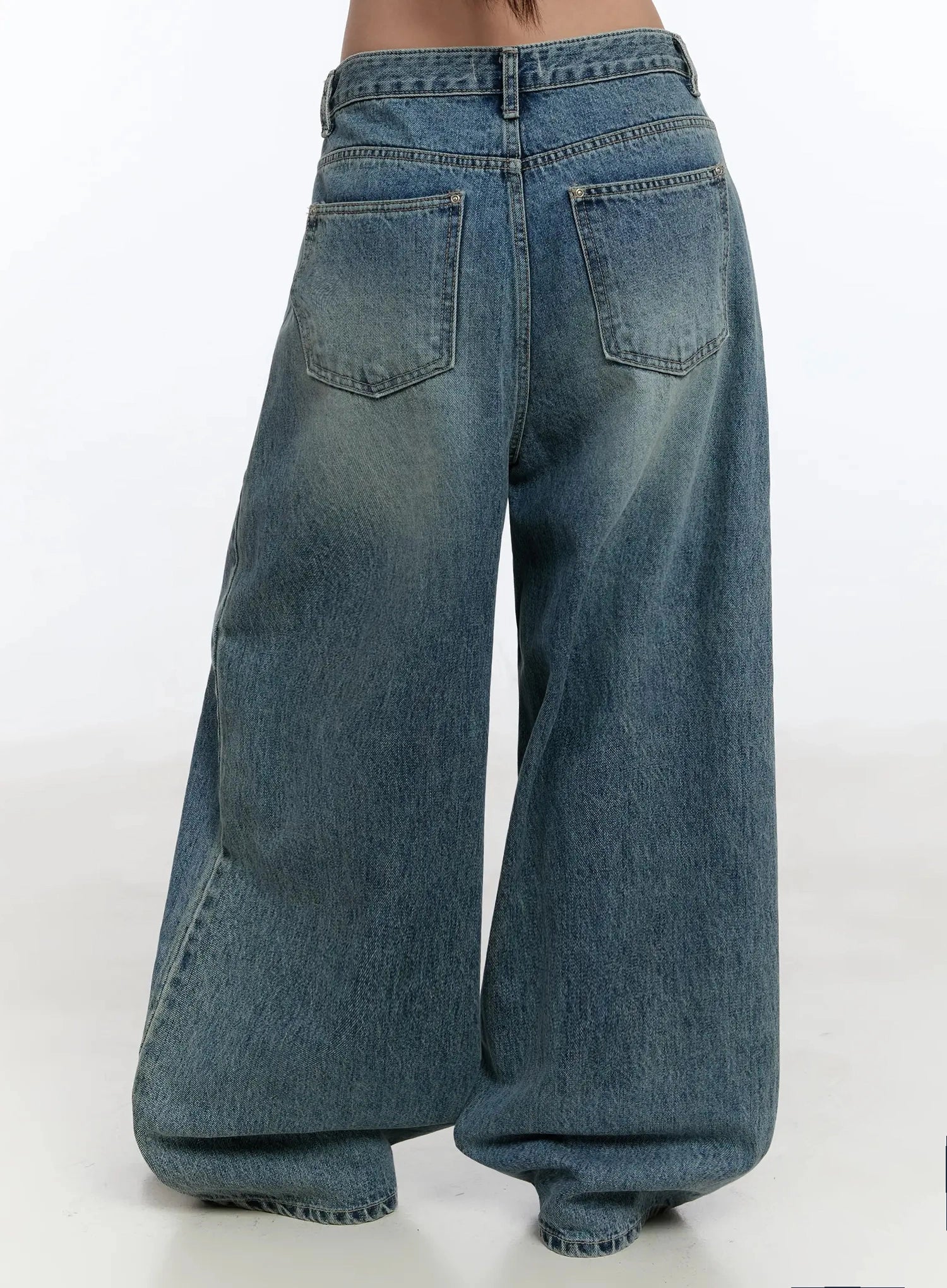 Nevaeh Wide-Leg Jeans IF524 - Image 12
