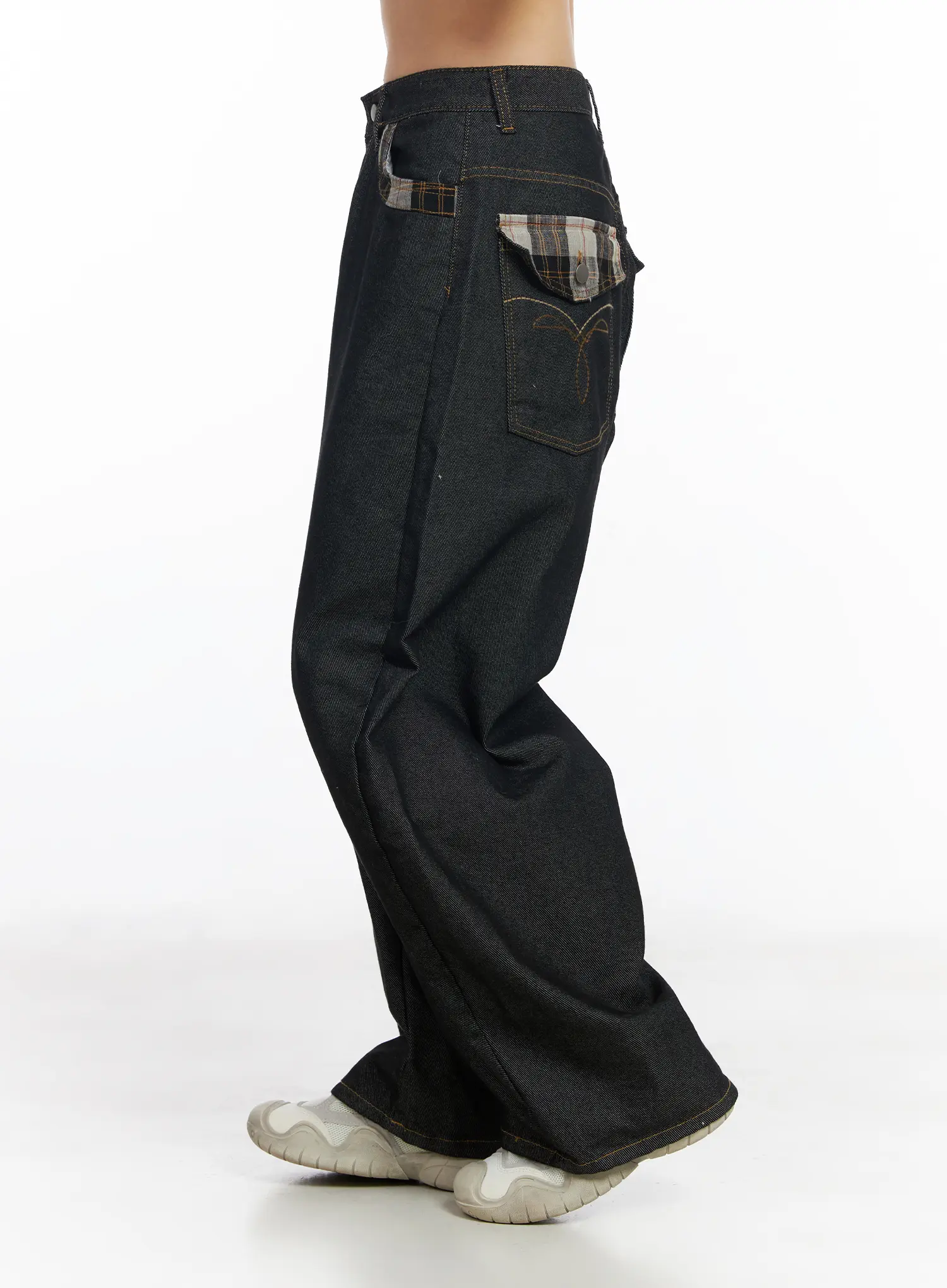Nora Plaid Accent Wide-Leg Jeans CF506 - Image 12
