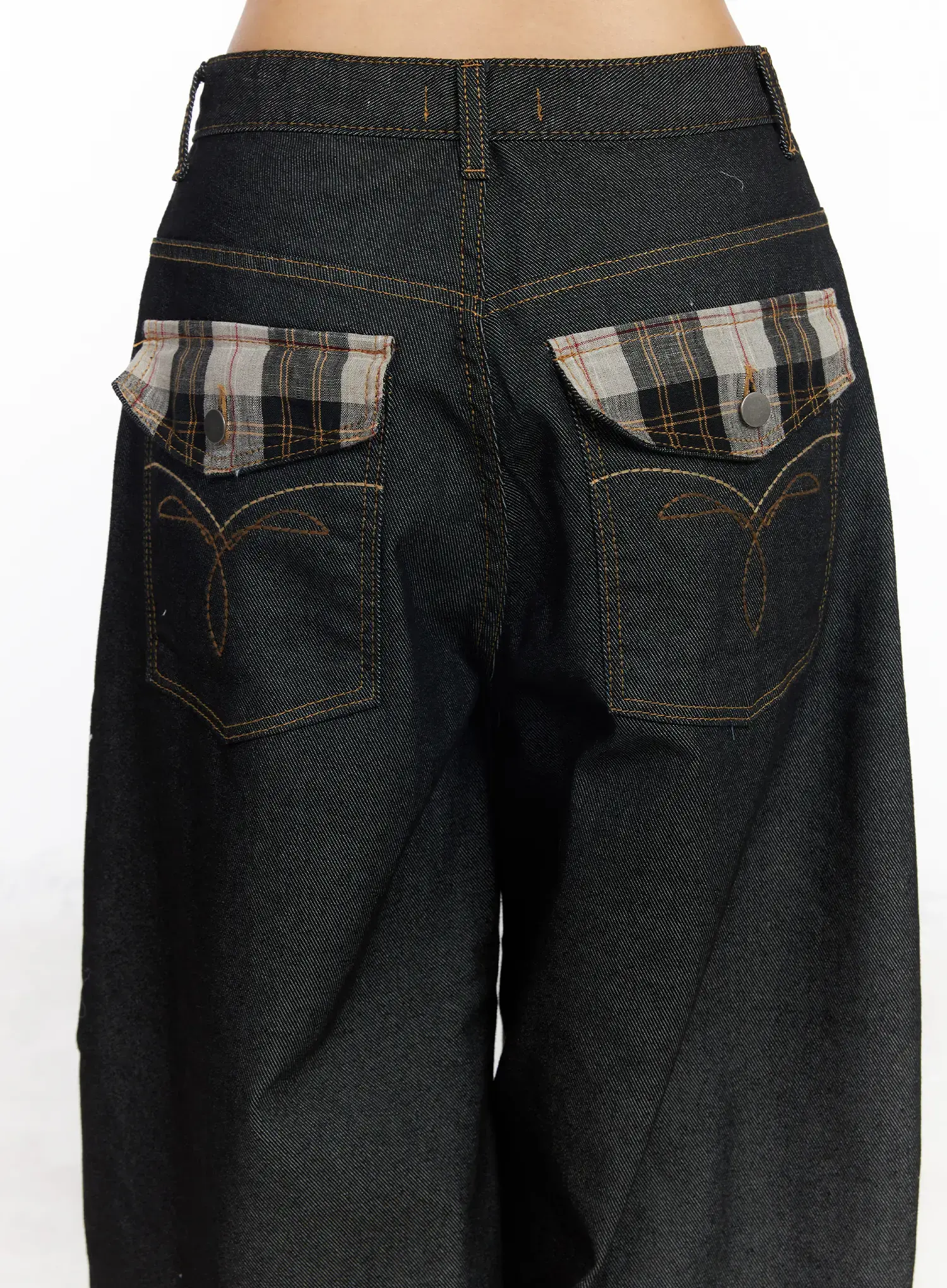 Nora Plaid Accent Wide-Leg Jeans CF506 - Image 8