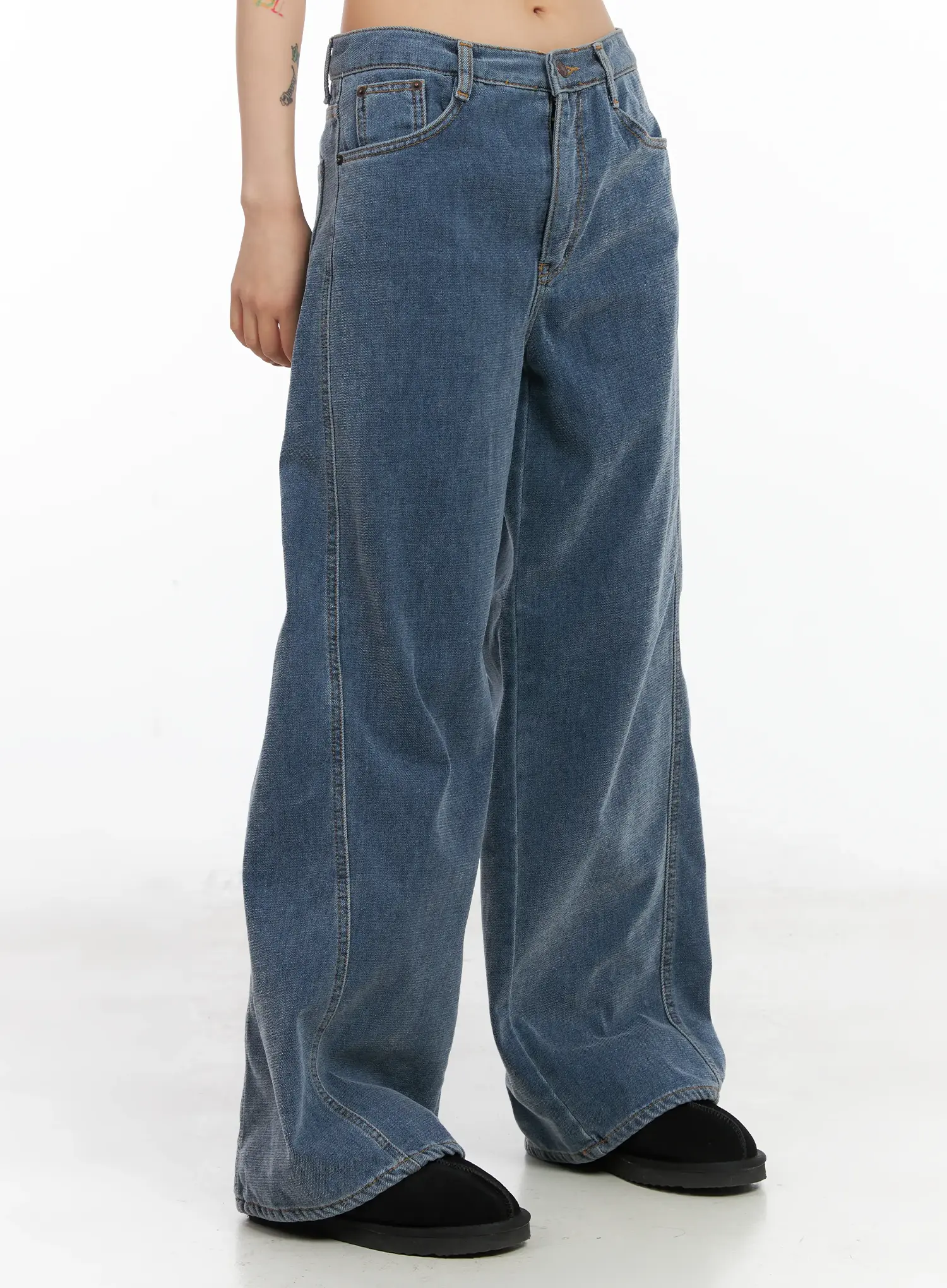 Norah Oversized Jeans CN528 - Image 4