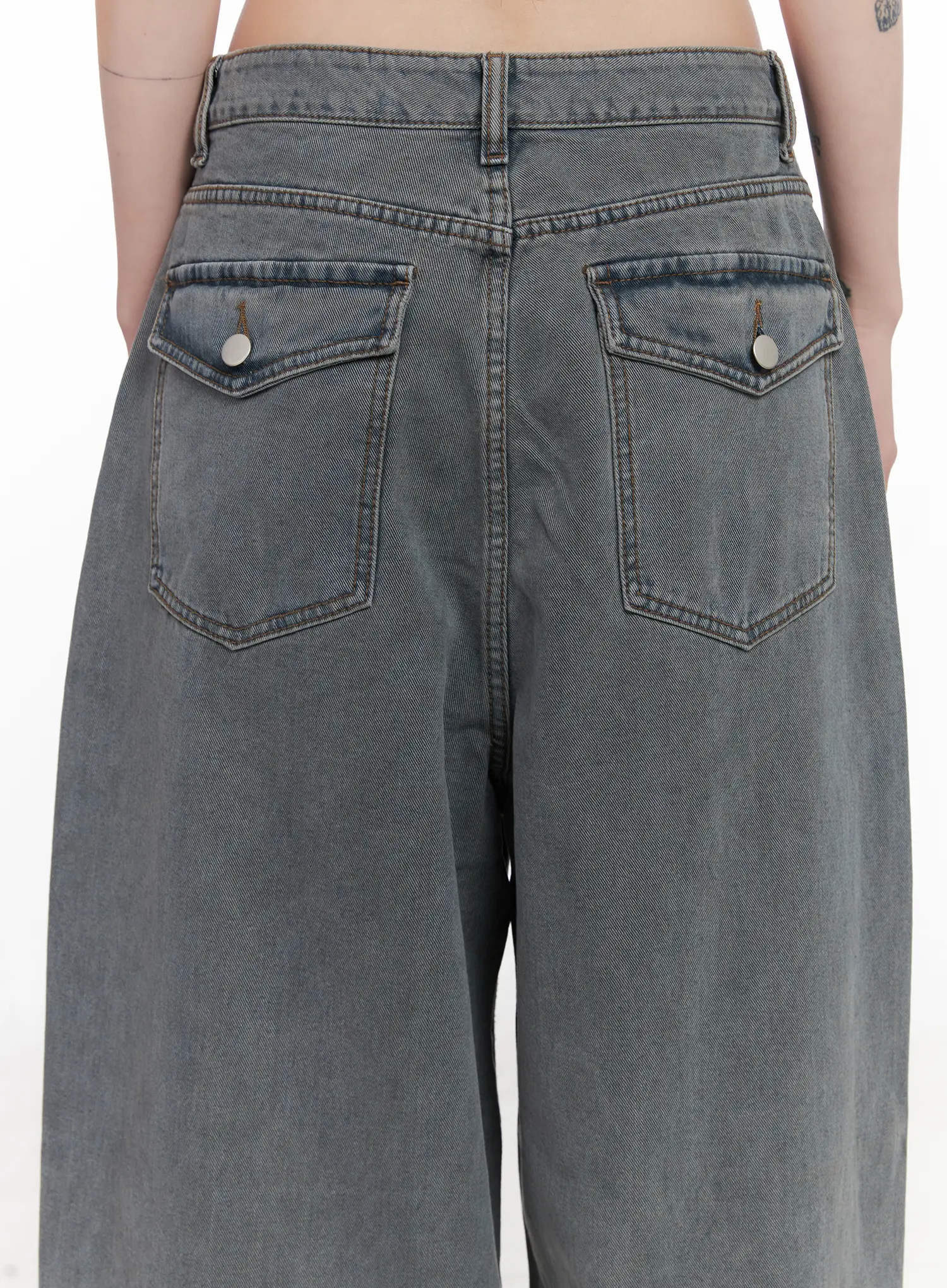 Odet Wide-Leg Balloon Jeans CN512 - Image 8