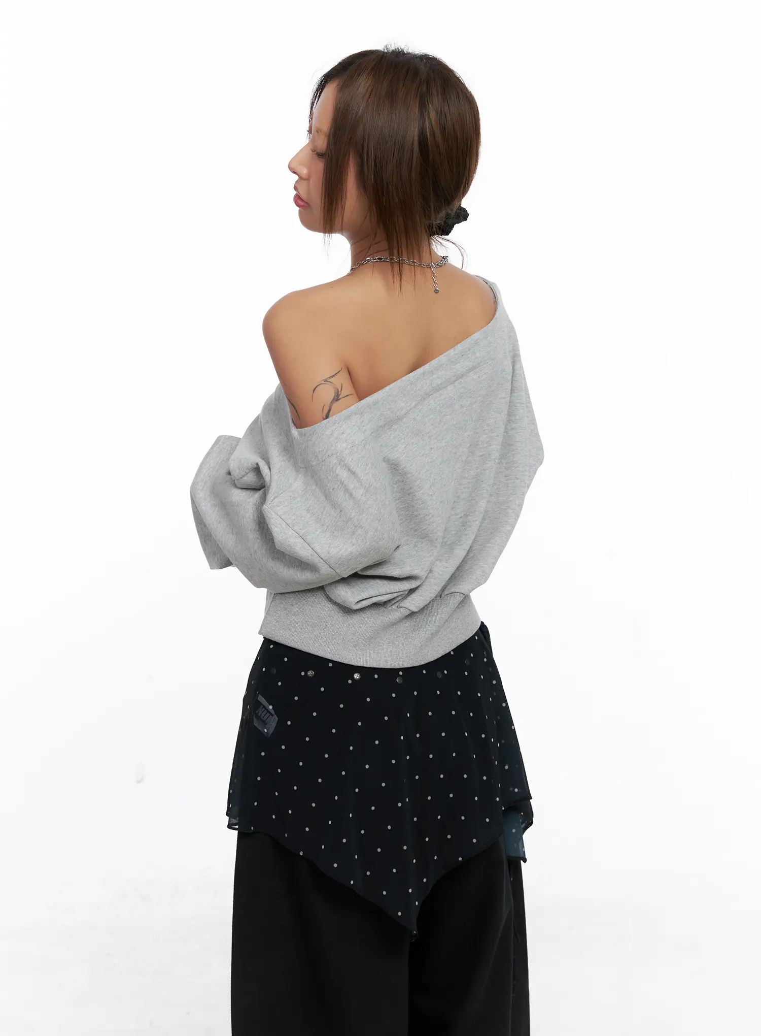 Off-Shoulder Boat Neck Sweatshirt CS524 - Image 6