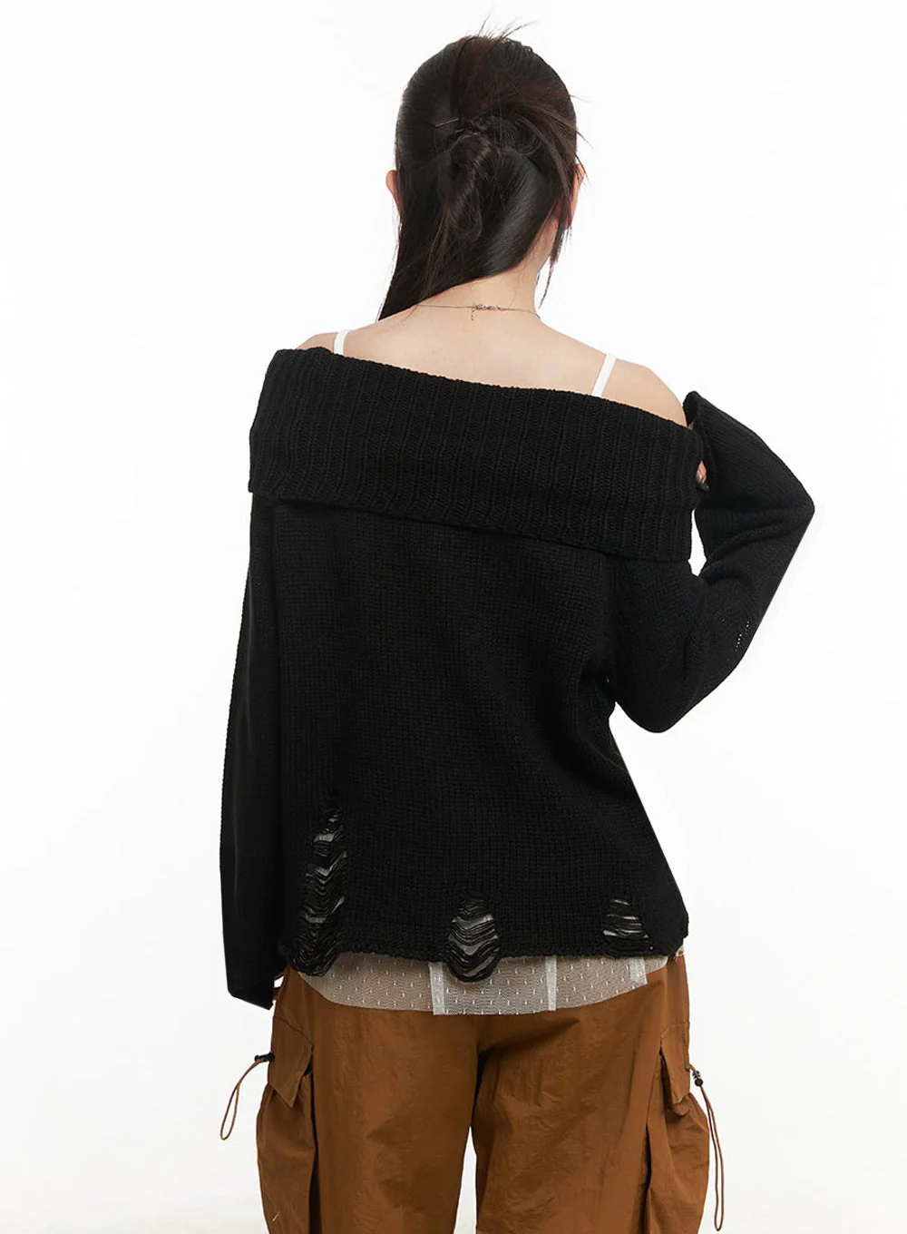 Off-Shoulder Distressed Sweater IM525 - Image 7