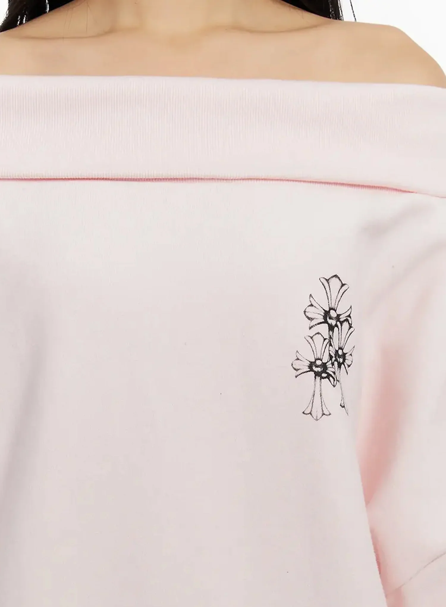 Off-Shoulder Graphic Sweatshirt ID525 - Image 3