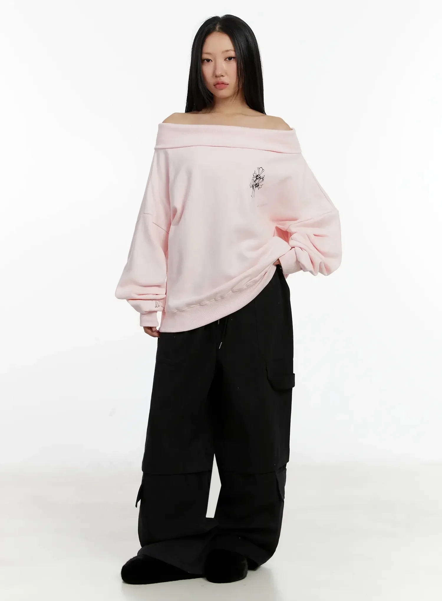 Off-Shoulder Graphic Sweatshirt ID525 - Image 4
