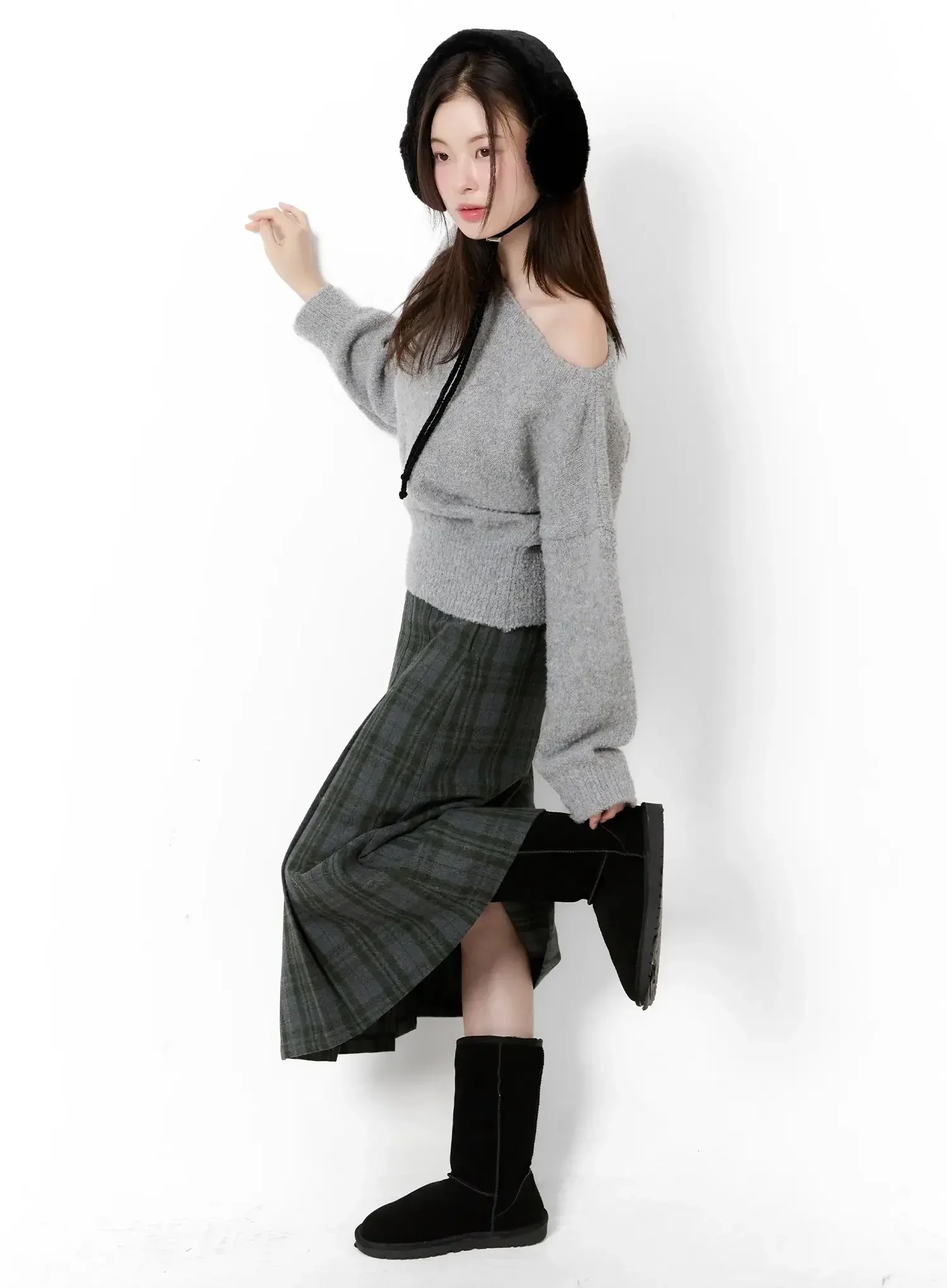 Off-Shoulder Knit Sweater ID526 - Image 12
