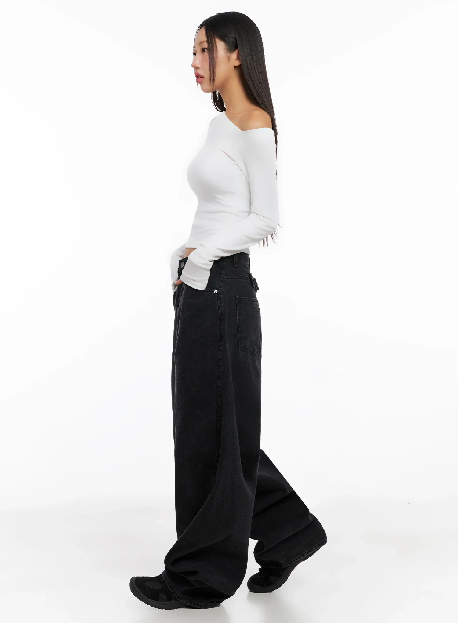 Off-Shoulder Long Sleeve Tee IG528 - Image 7