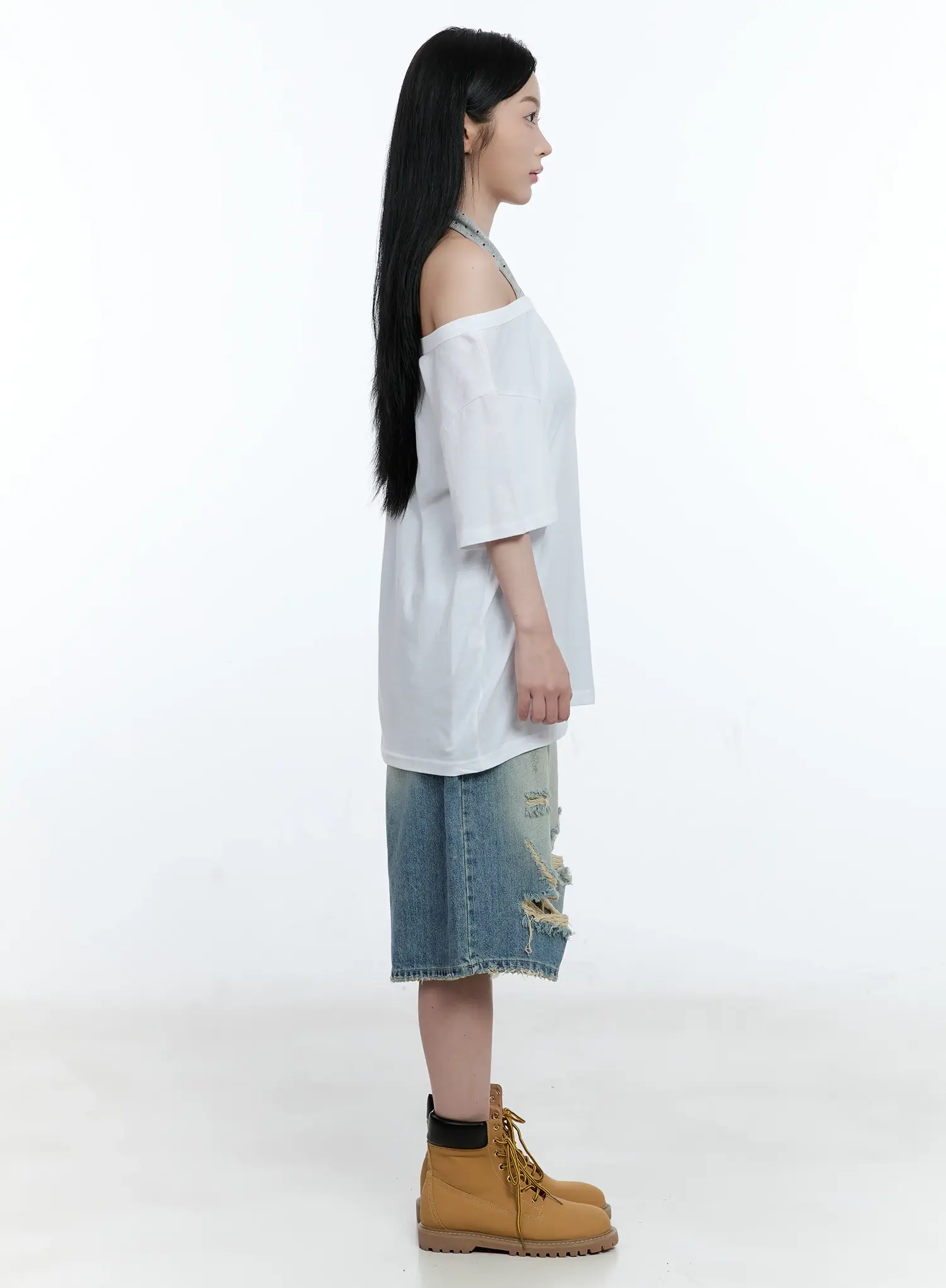 Off-Shoulder Loose-Fit Tee CG501 - Image 5