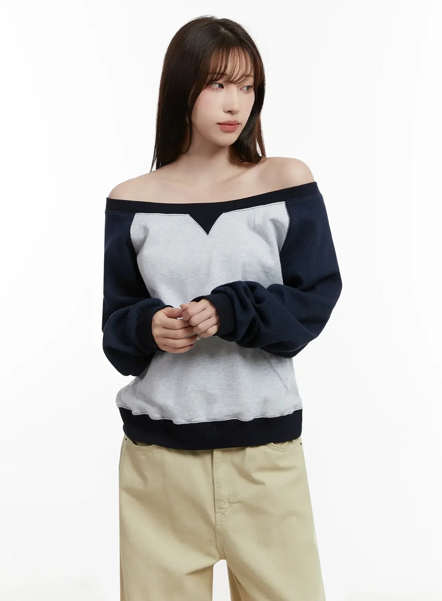 Off-Shoulder Raglan Sweatshirt IJ521 - Image 6