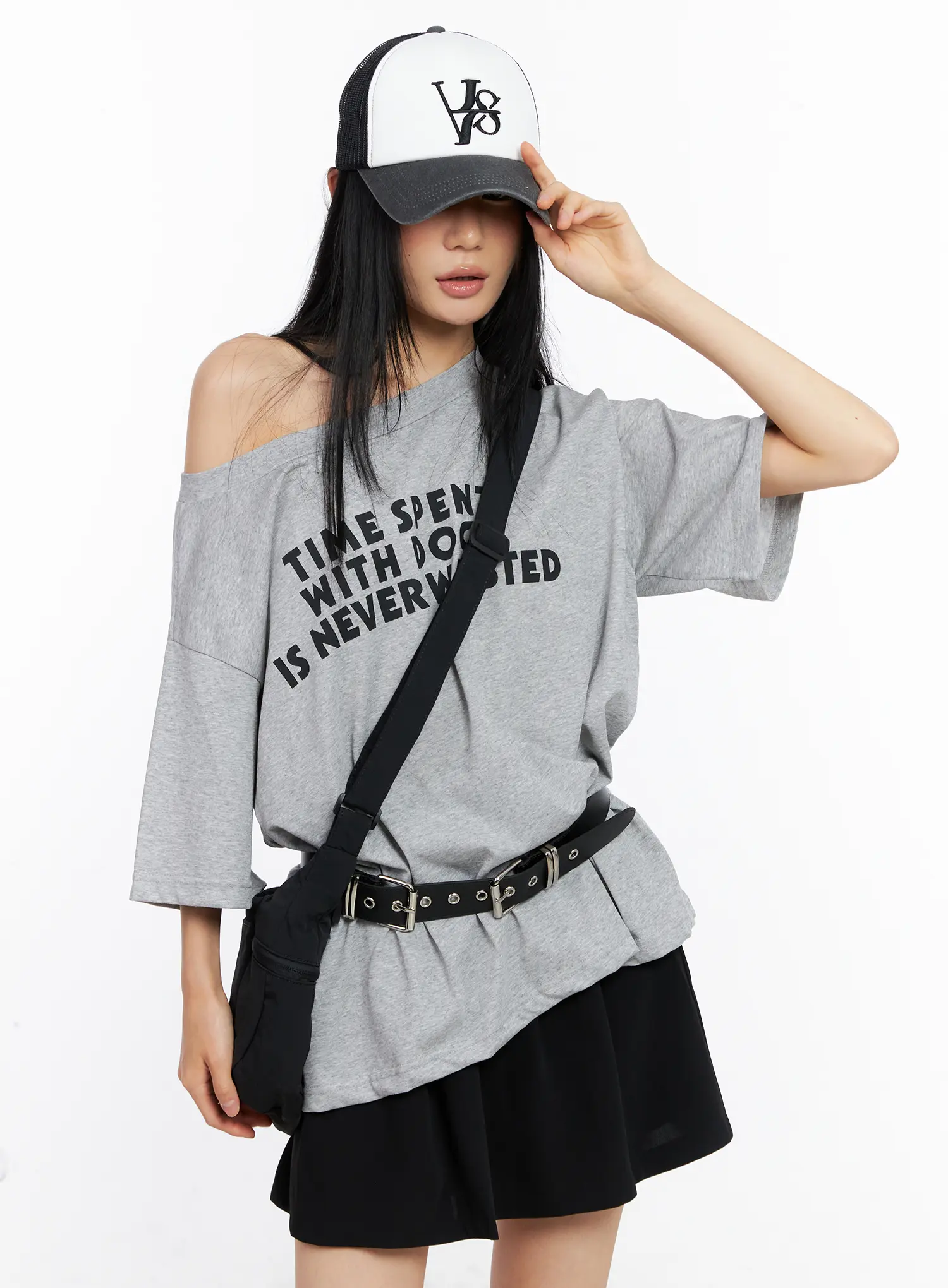 Off-Shoulder Relaxed-Fit Graphic Tee CL530