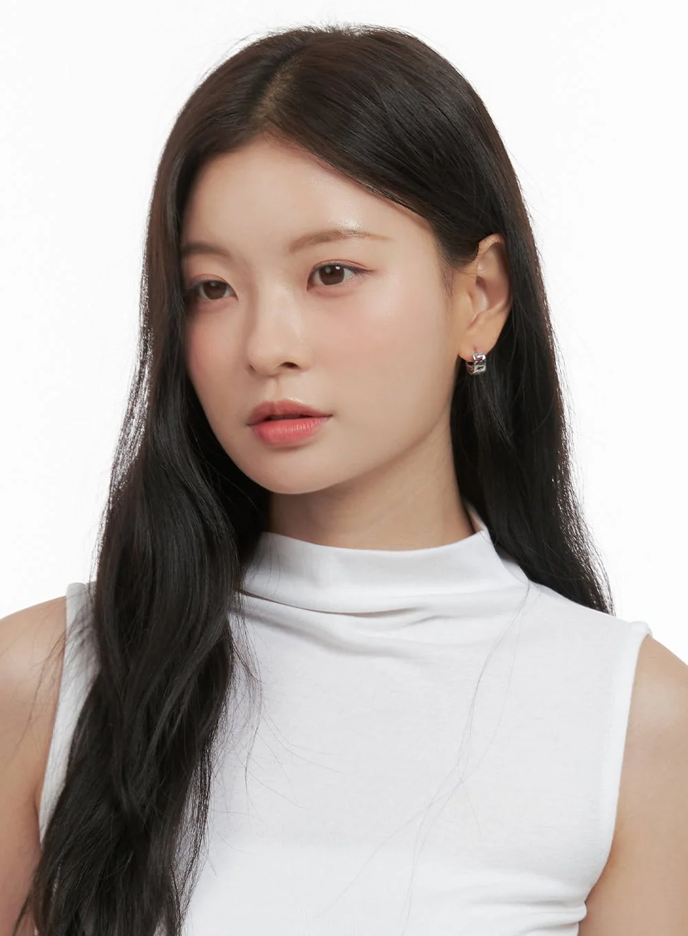 Olivia Punching Earrings IO404 - Image 2