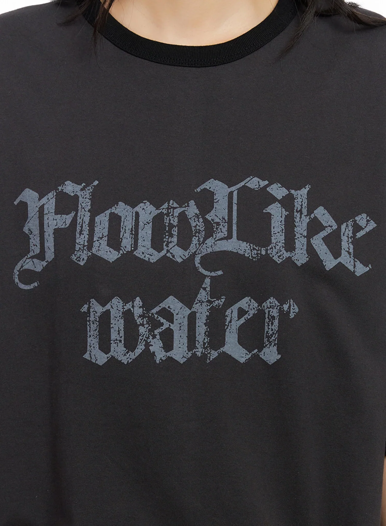 Oversized Gothic Graphic Print Tee IG508 - Image 3