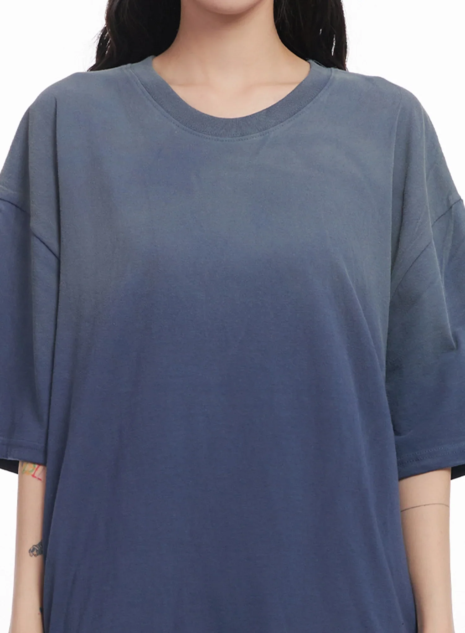 Oversized Gradient Fade T-Shirt IC503 - Image 4