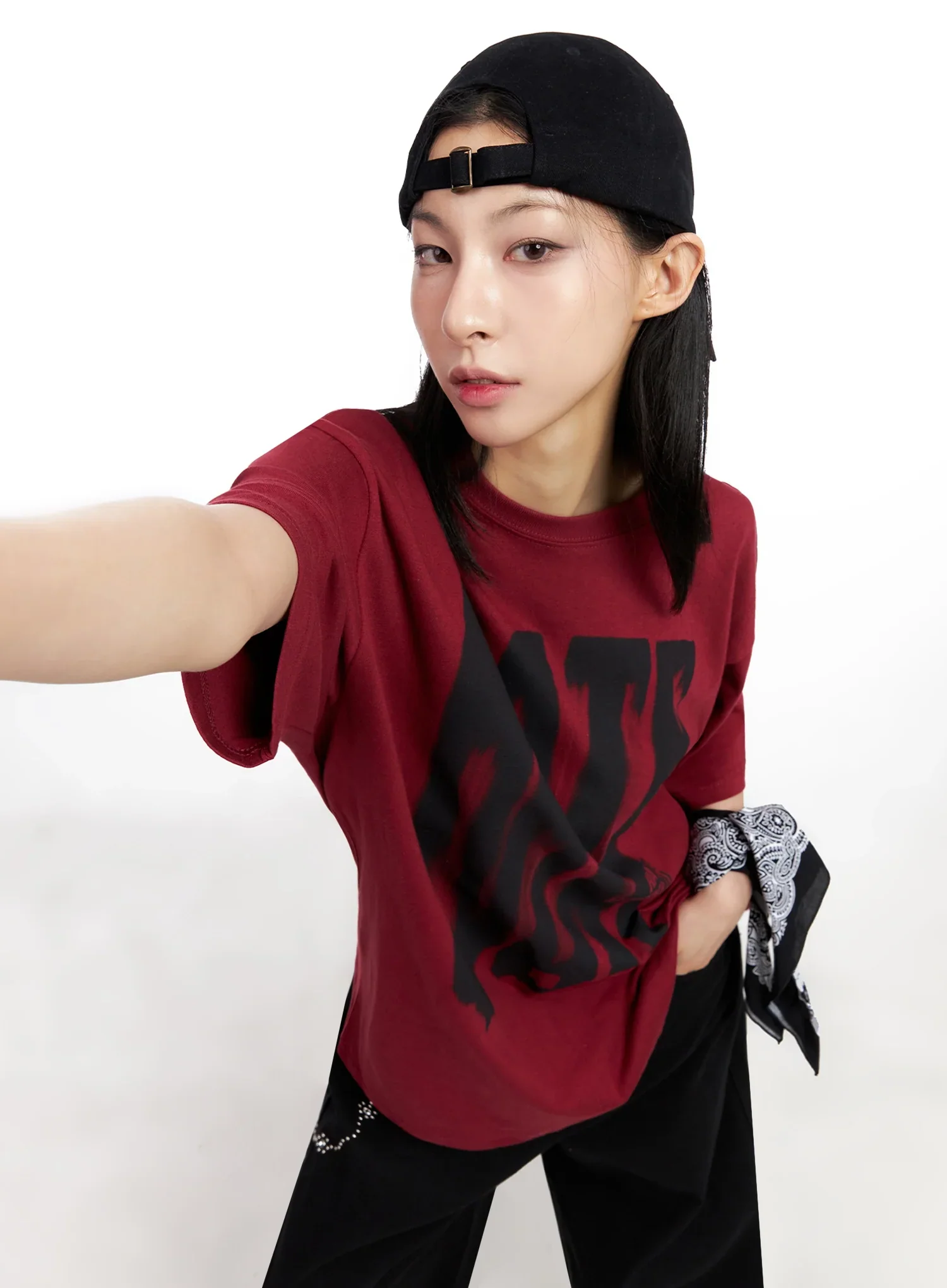 Oversized Graphic Print Tee IG508 - Image 15