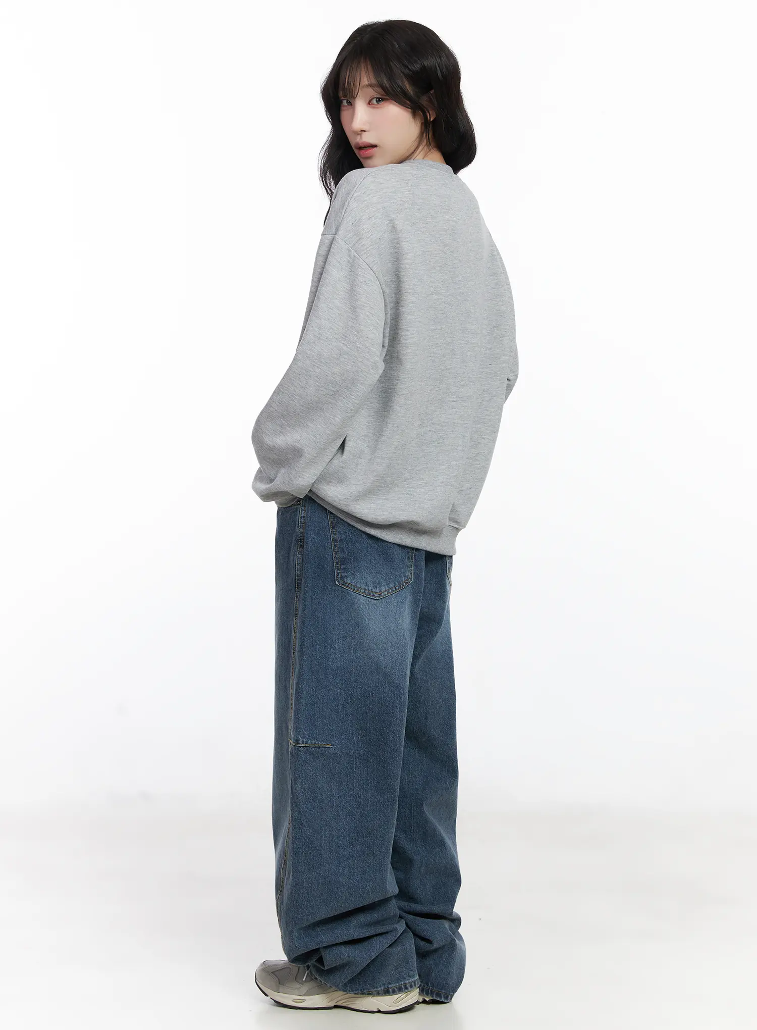 Oversized Graphic Sweatshirt CJ527 - Image 5