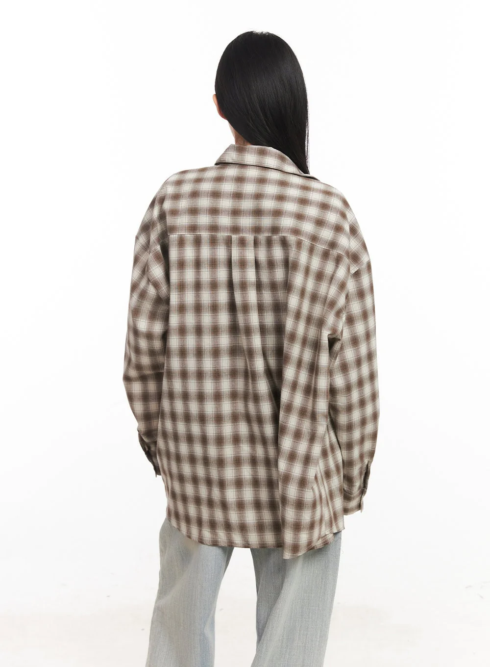 Oversized Plaid Print Button-Down Shirt CA514 - Image 7