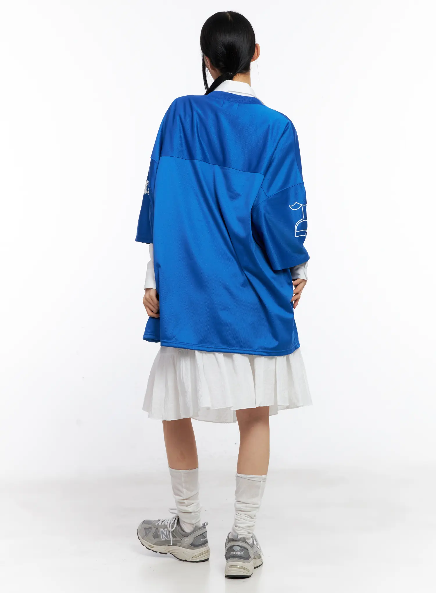 Oversized V-Neck Graphic Tee CL529 - Image 6