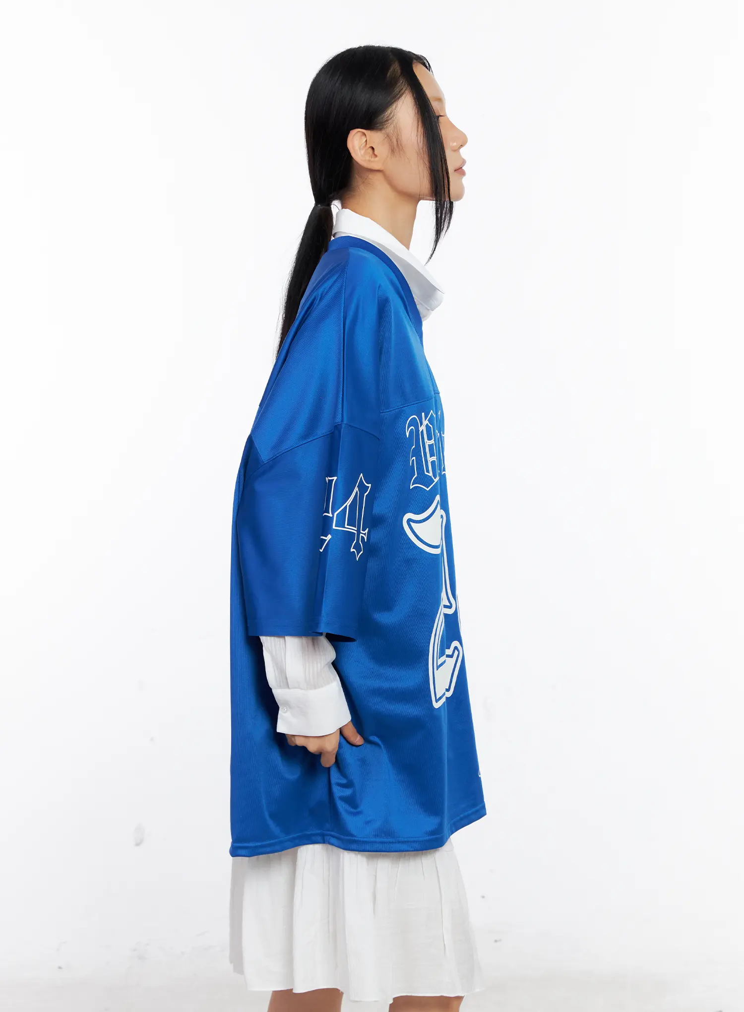 Oversized V-Neck Graphic Tee CL529 - Image 8