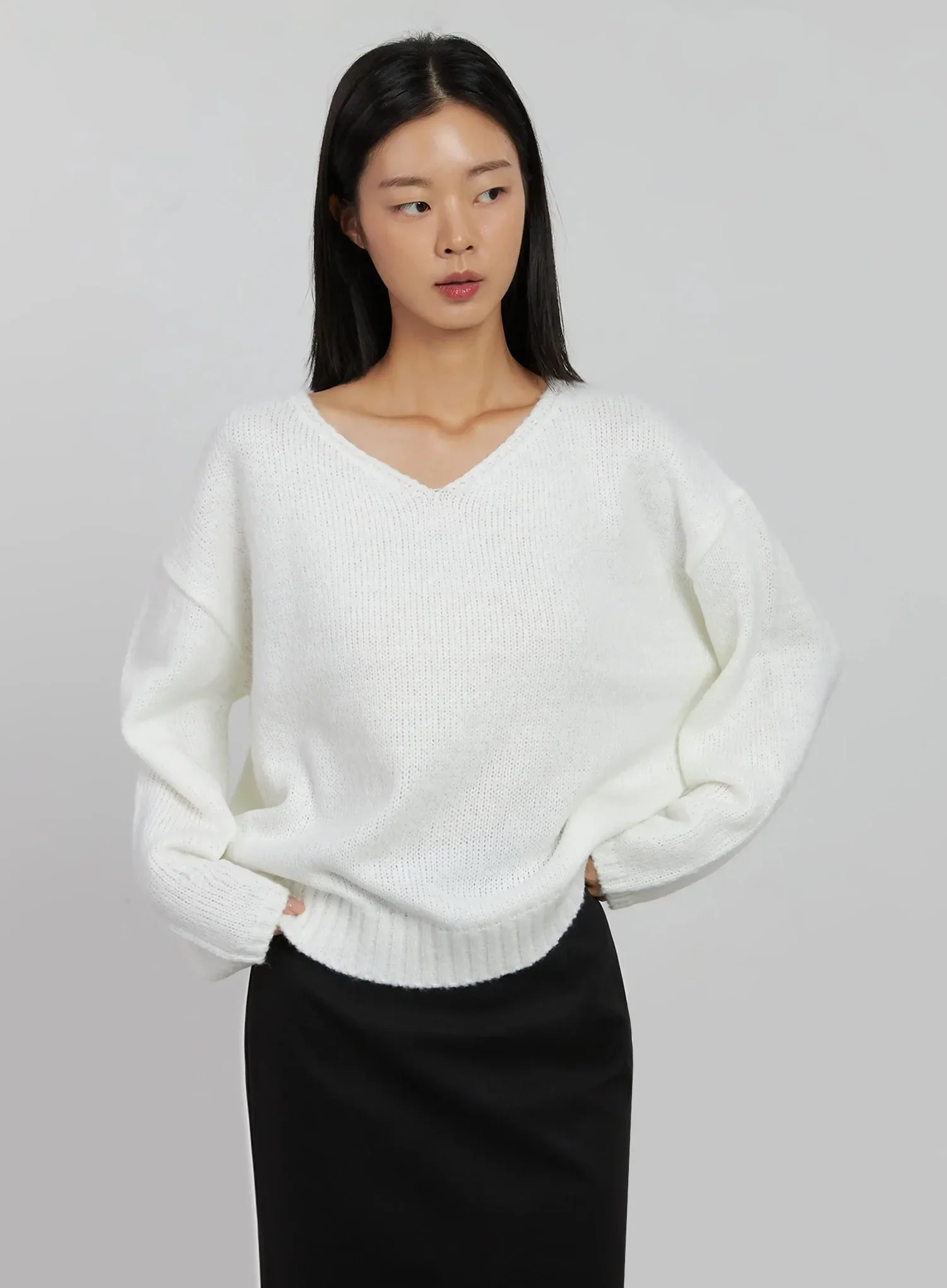 Oversized V-Neck Knit Top IJ508 - Image 11