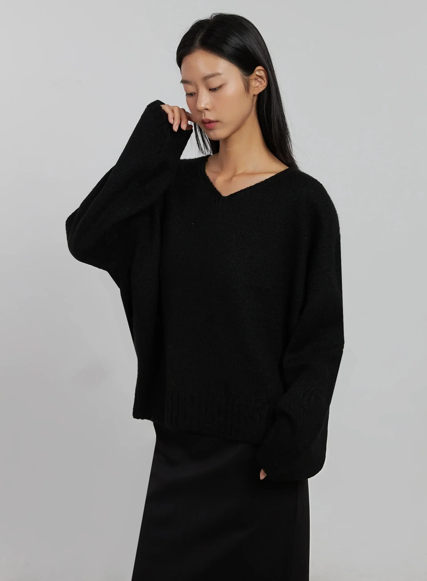 Oversized V-Neck Knit Top IJ508 - Image 13