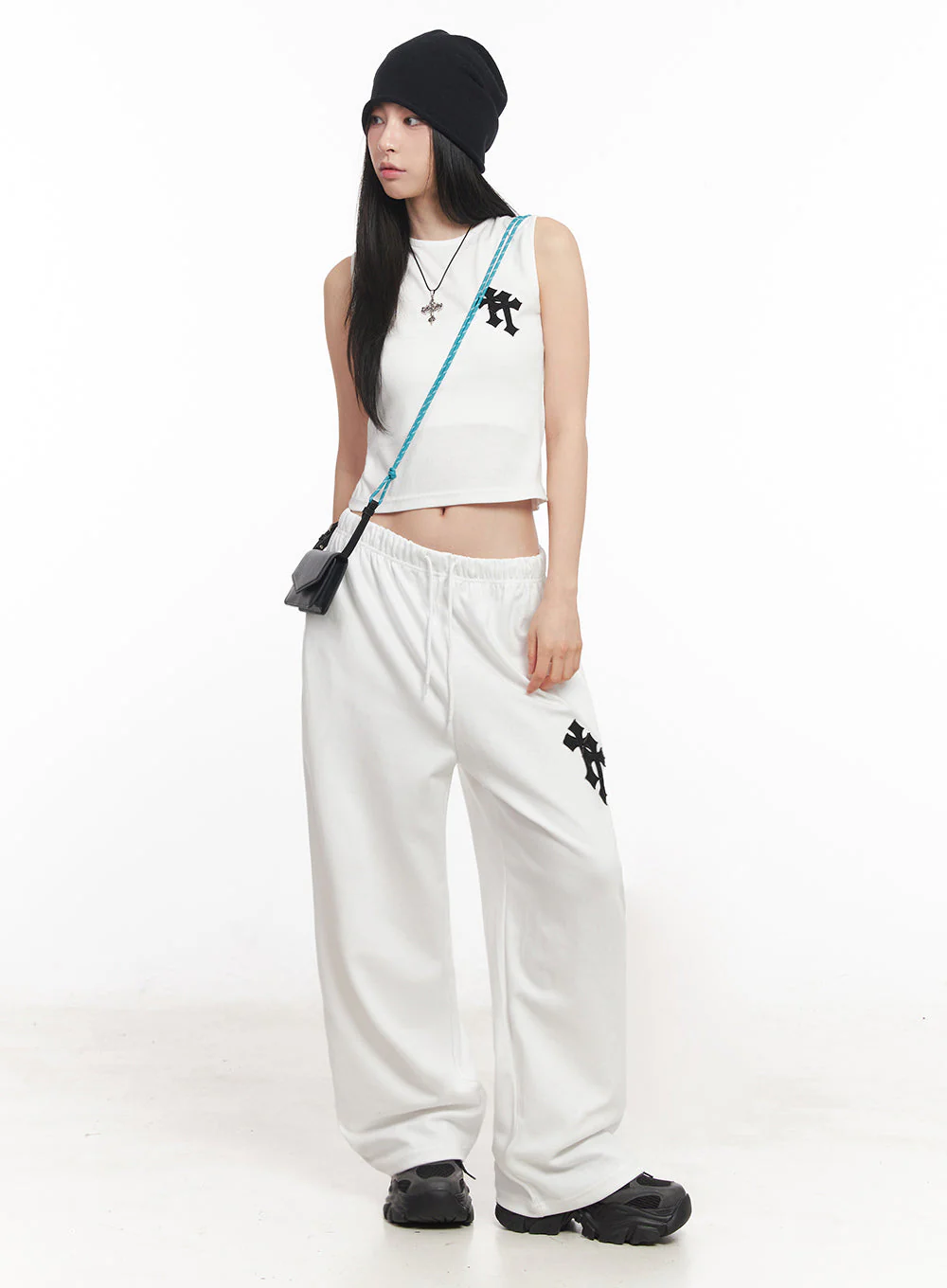 Patched Chic Sleeveless Top IY516 - Image 3