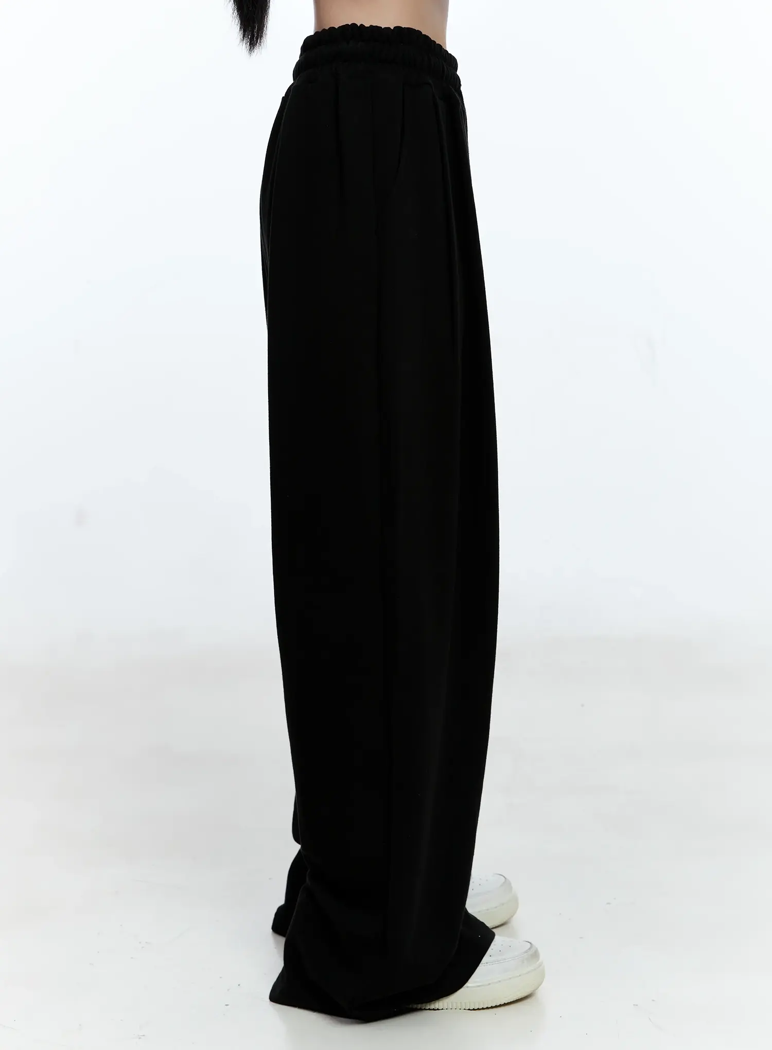 Pintuck Wide-Leg Trousers CG513 - Image 3