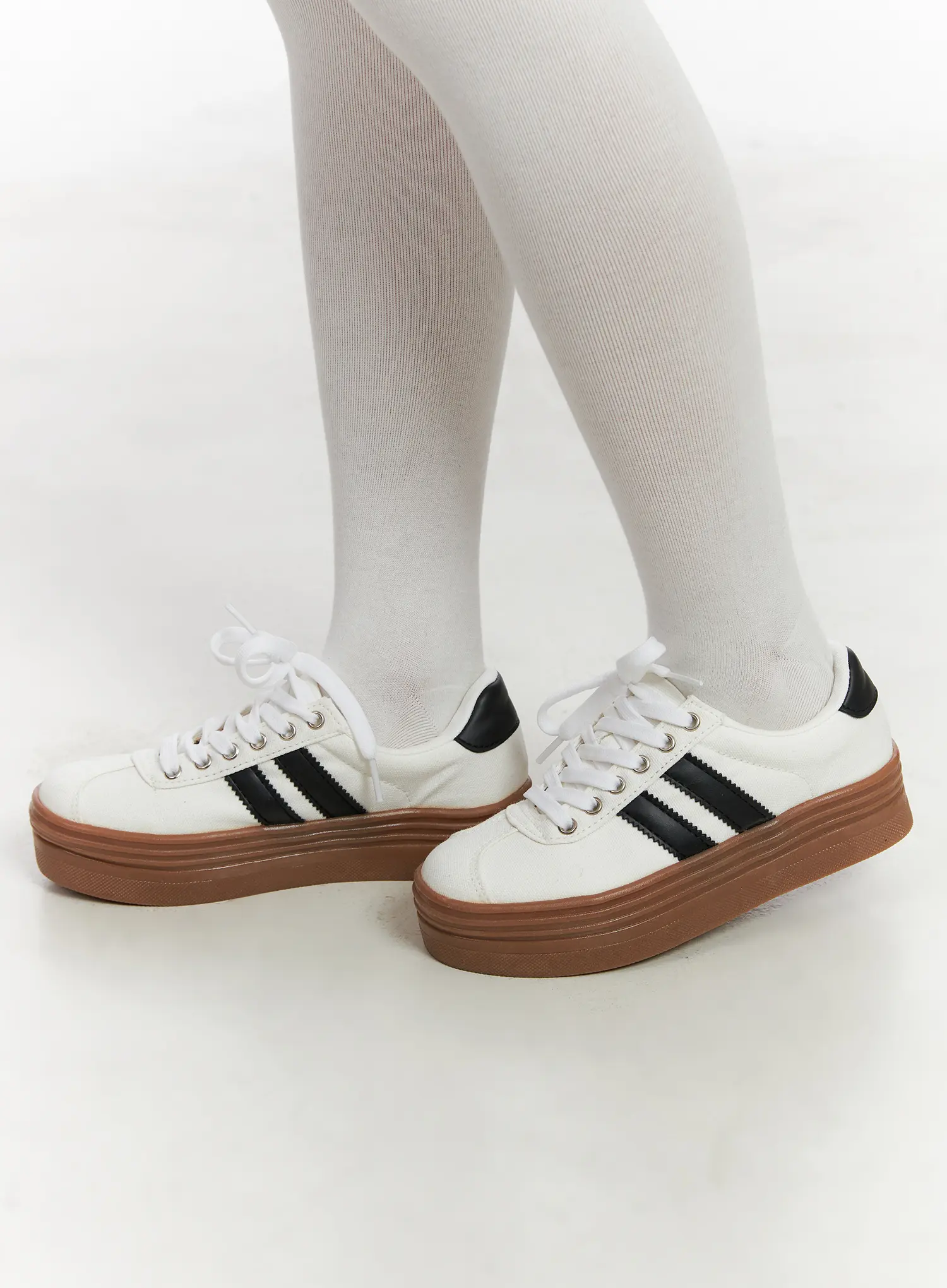 Platform Stripe Sneakers CN527 - Image 2