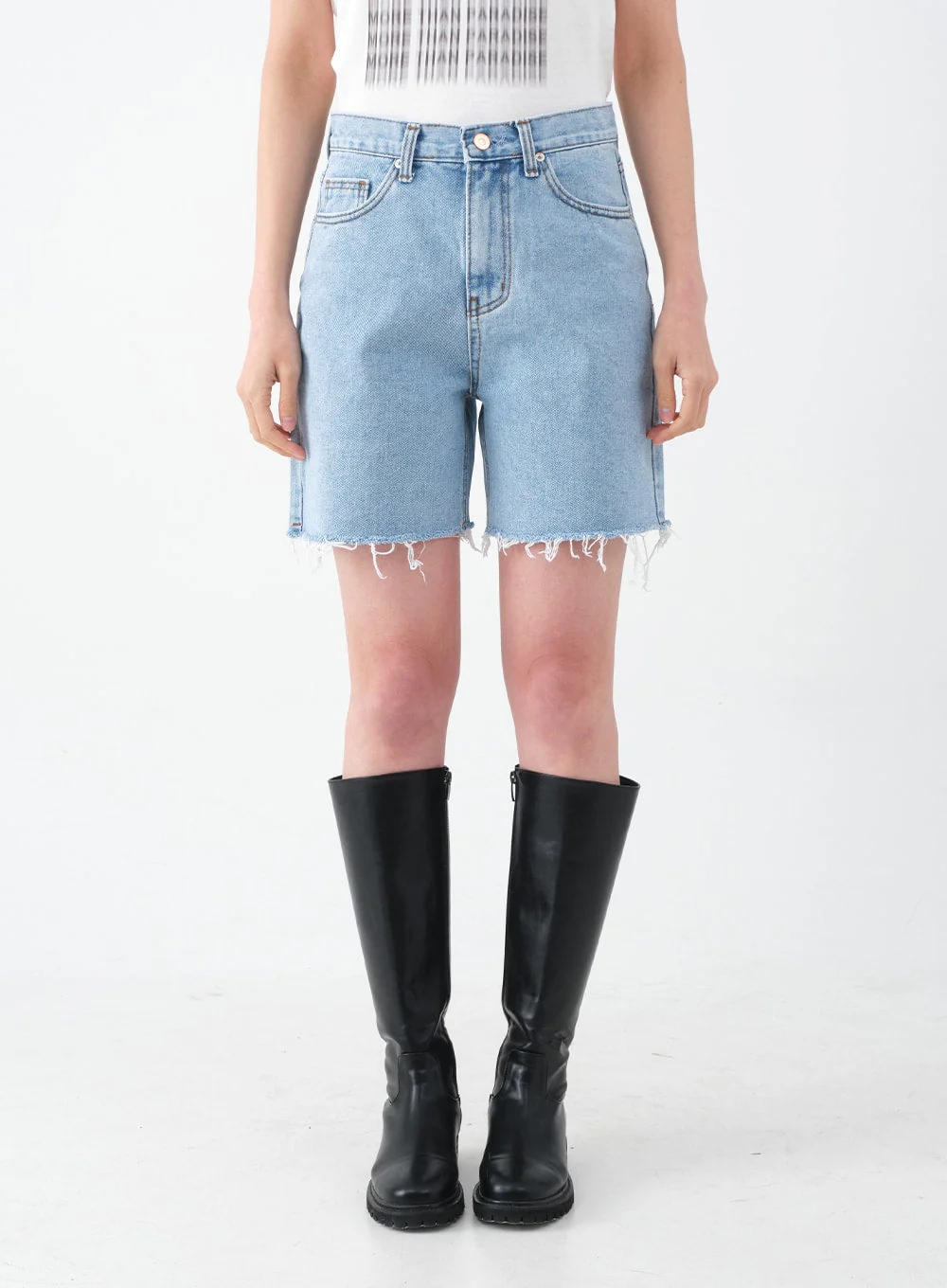Raw Hem Long Denim Shorts CA29 - Image 2