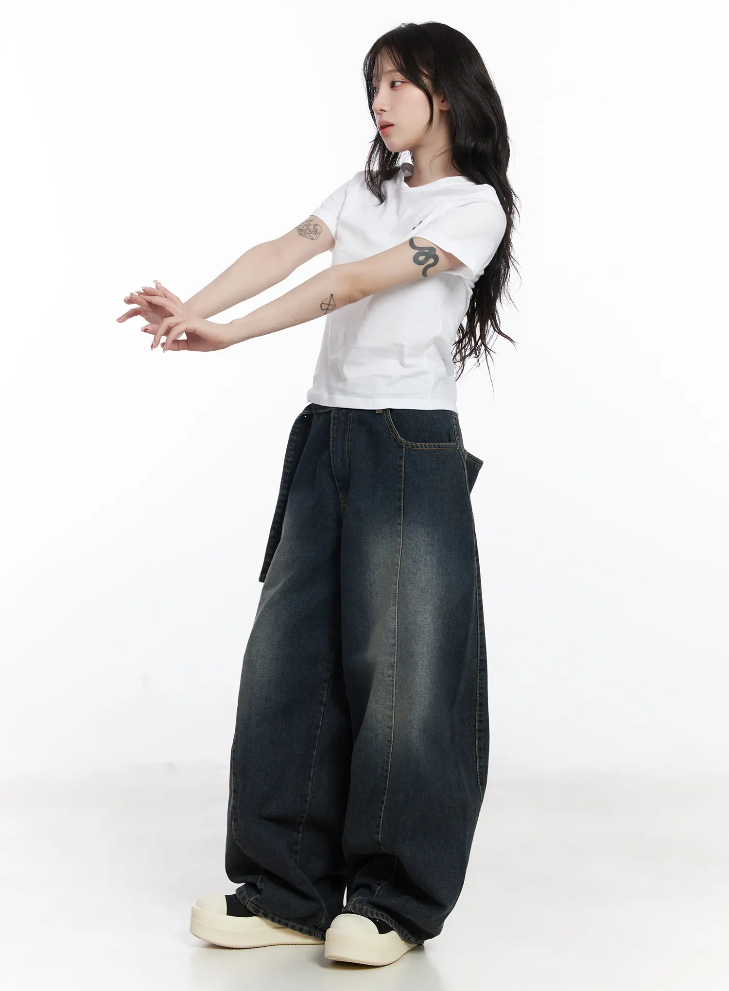 Reya Belted Baggy Jeans CJ527 - Image 2
