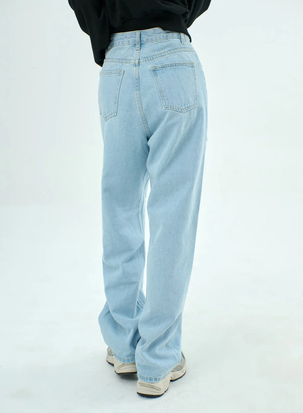 Ripped Basic Jeans BA328 - Image 3