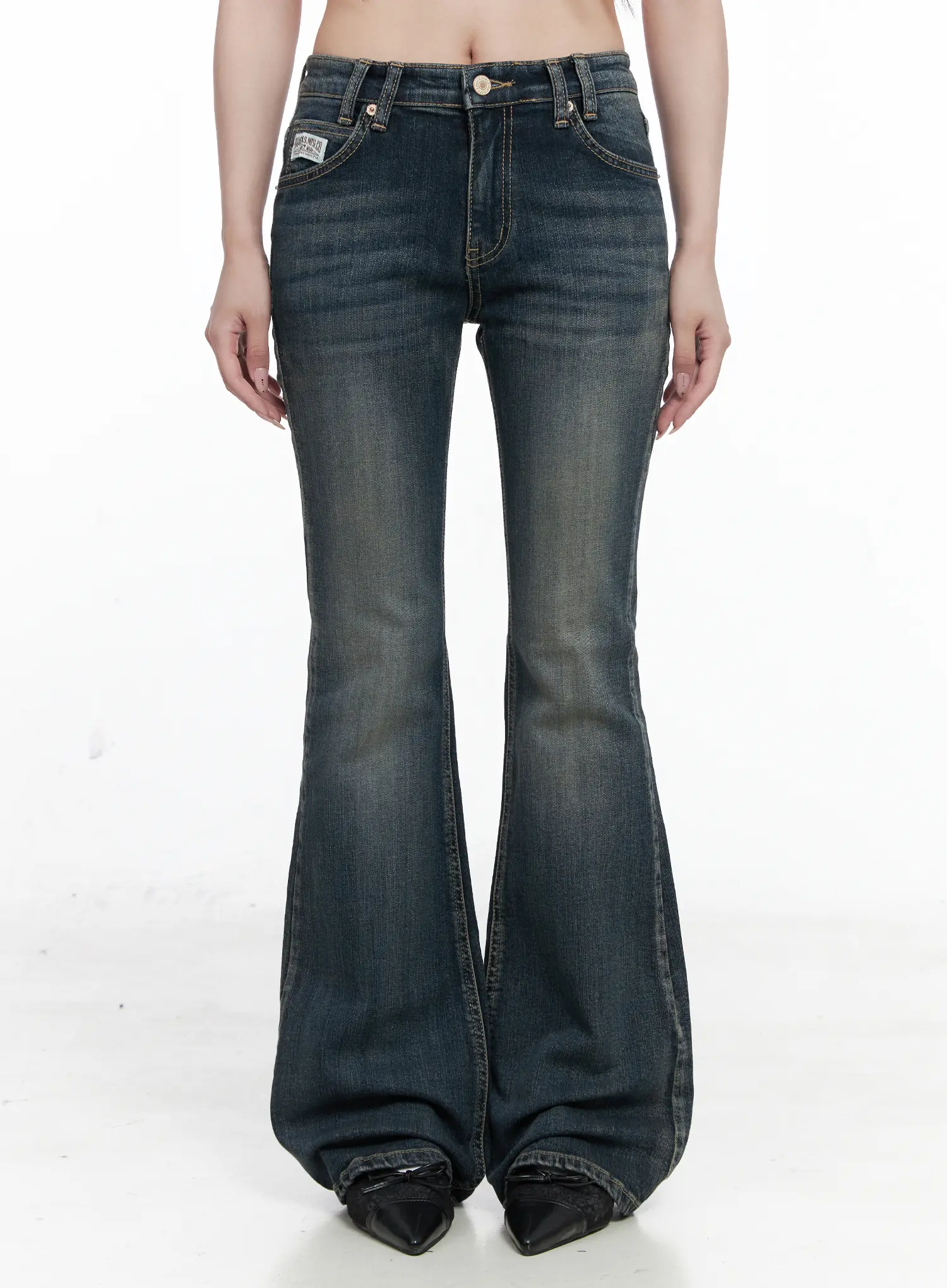 Rosé Washed Bootcut Jeans CO520