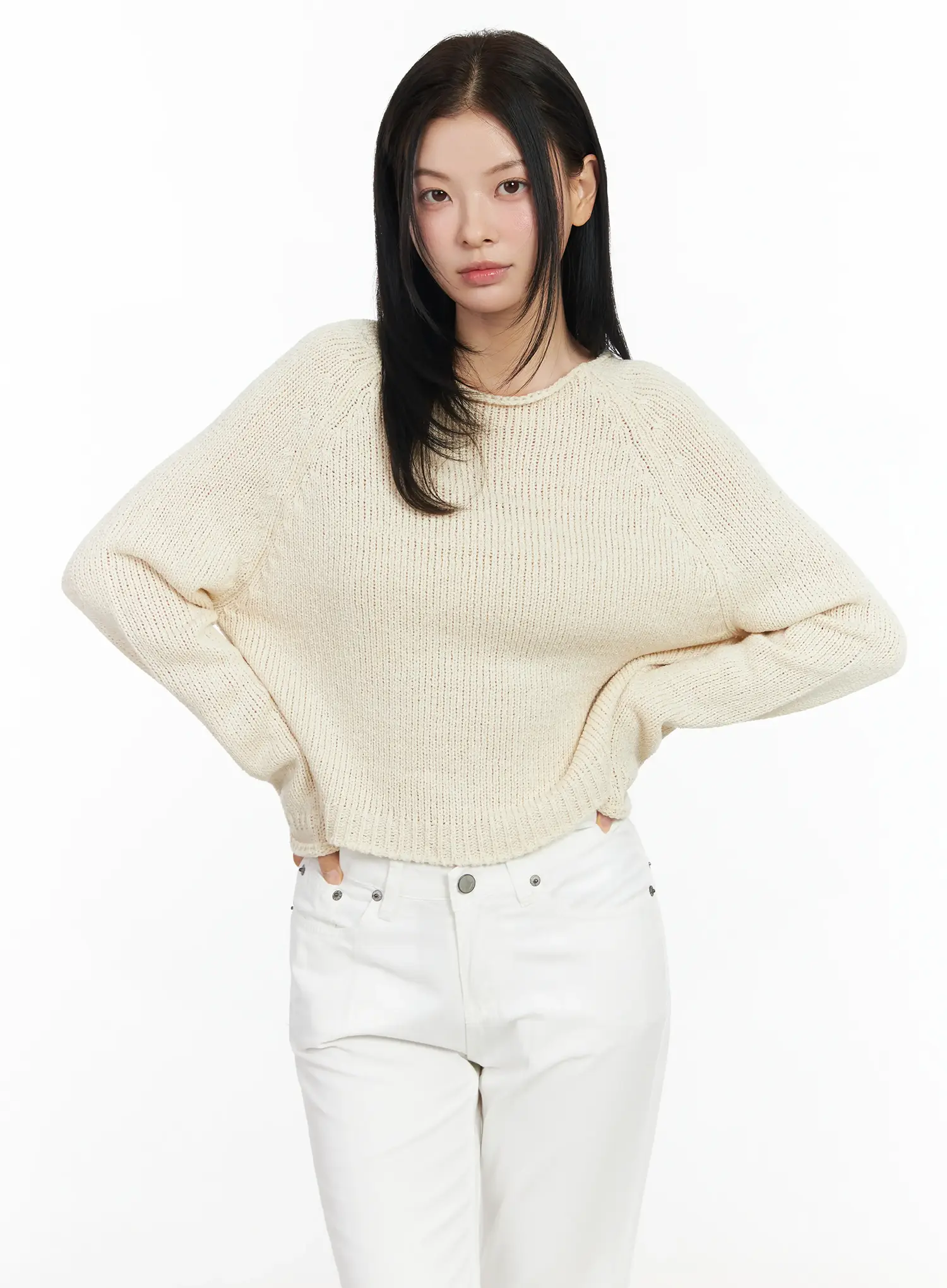 Round Neck Pendant Sweater IM524 - Image 5