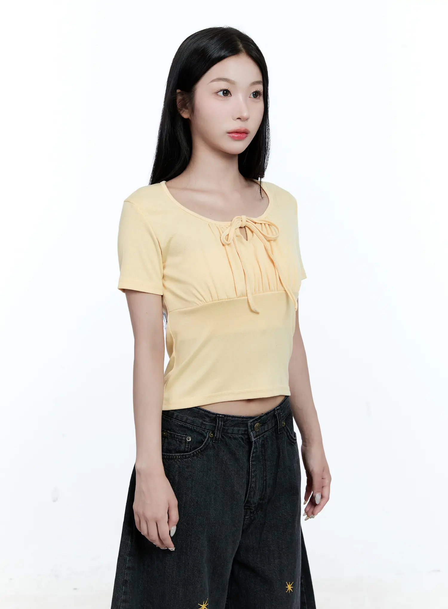 Ruched Ribbon Cropped Tee CG507 - Image 9