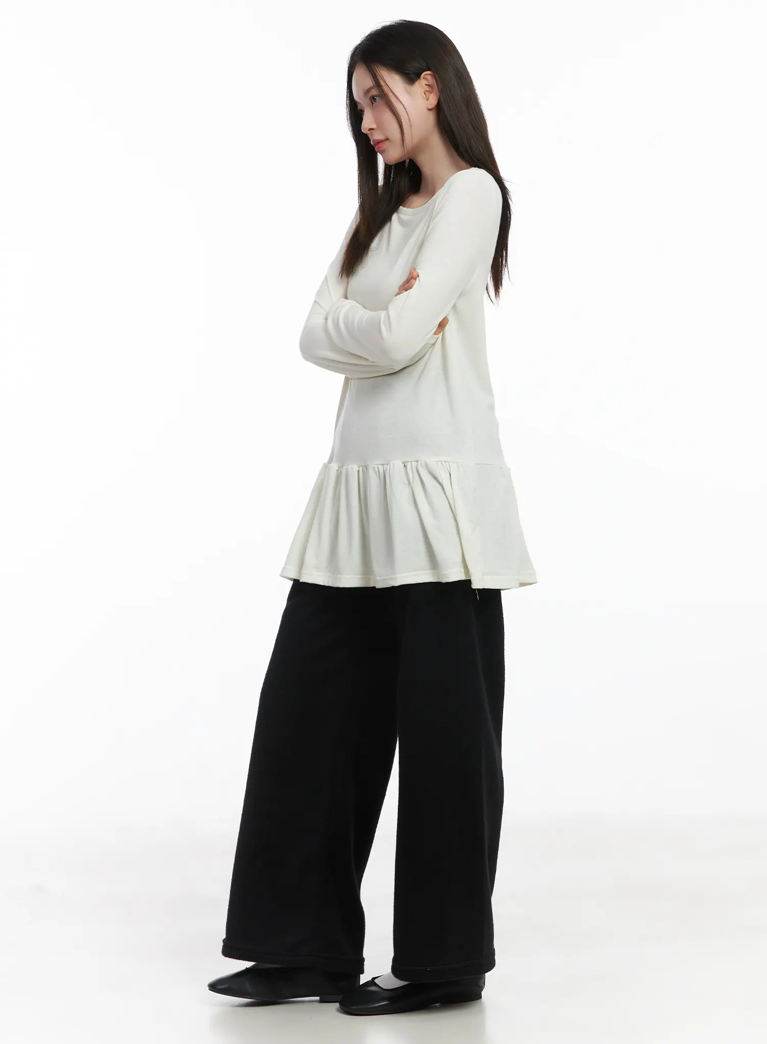 Ruffle Hem Loose Long Sleeve Top CJ506 - Image 3