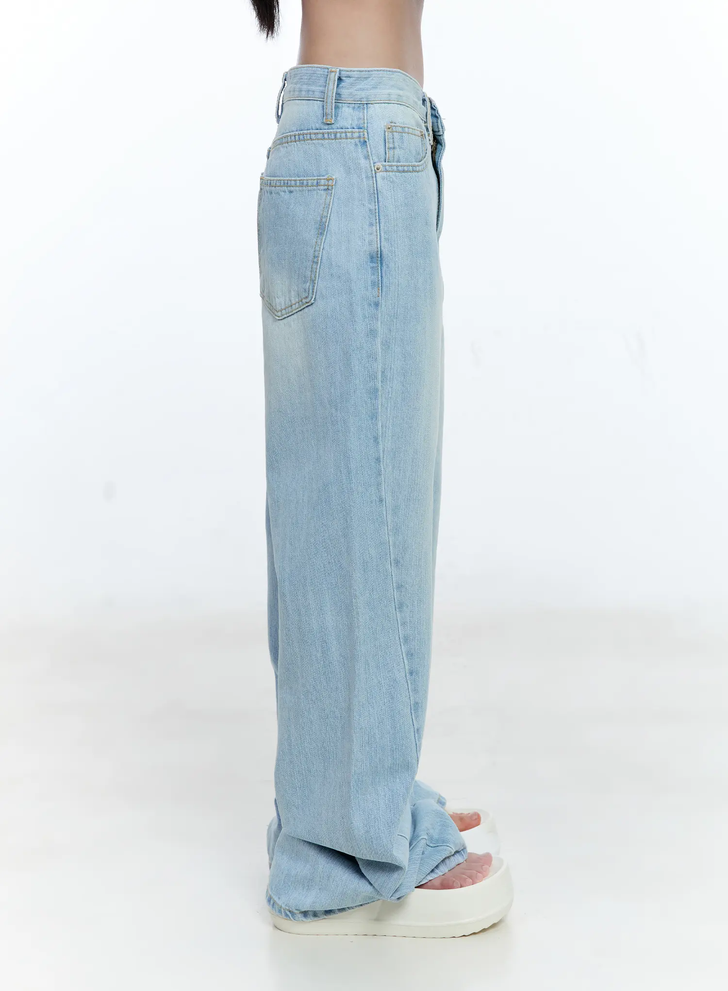 Ryan Wide-Leg Denim Jeans CG512 - Image 3