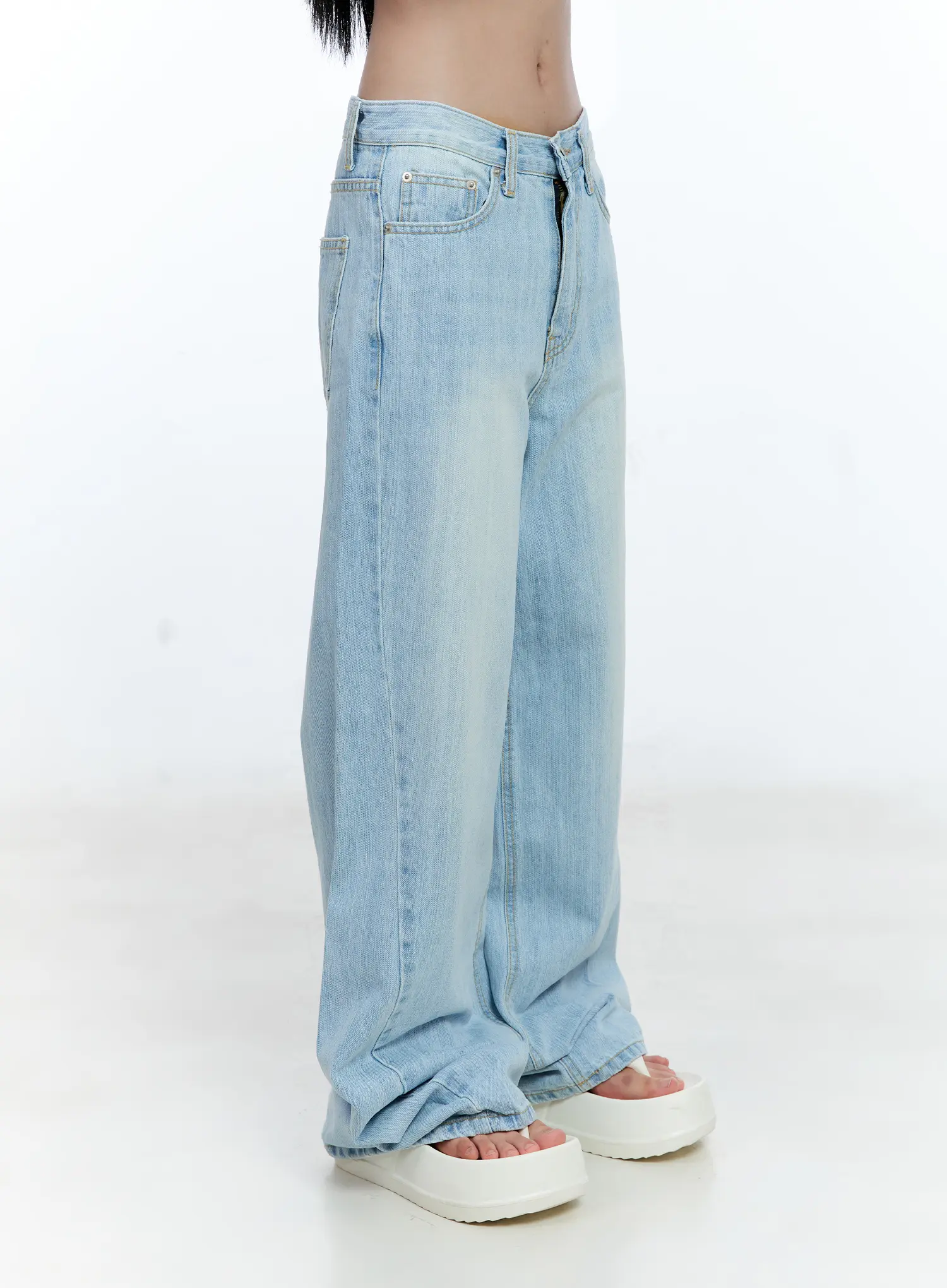 Ryan Wide-Leg Denim Jeans CG512 - Image 8