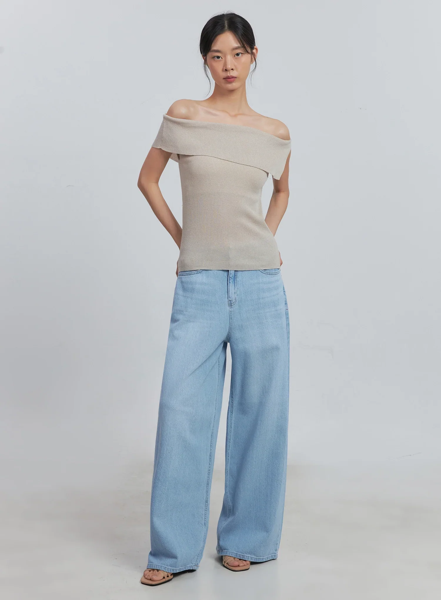 Scarlett Washed Wide-Leg Jeans IU512 - Image 3