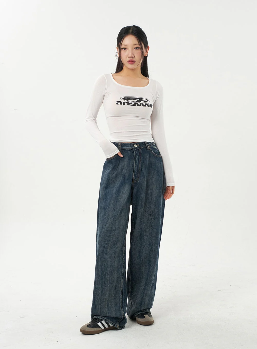 Scoop Neck Graphic Top CA325 - Image 3