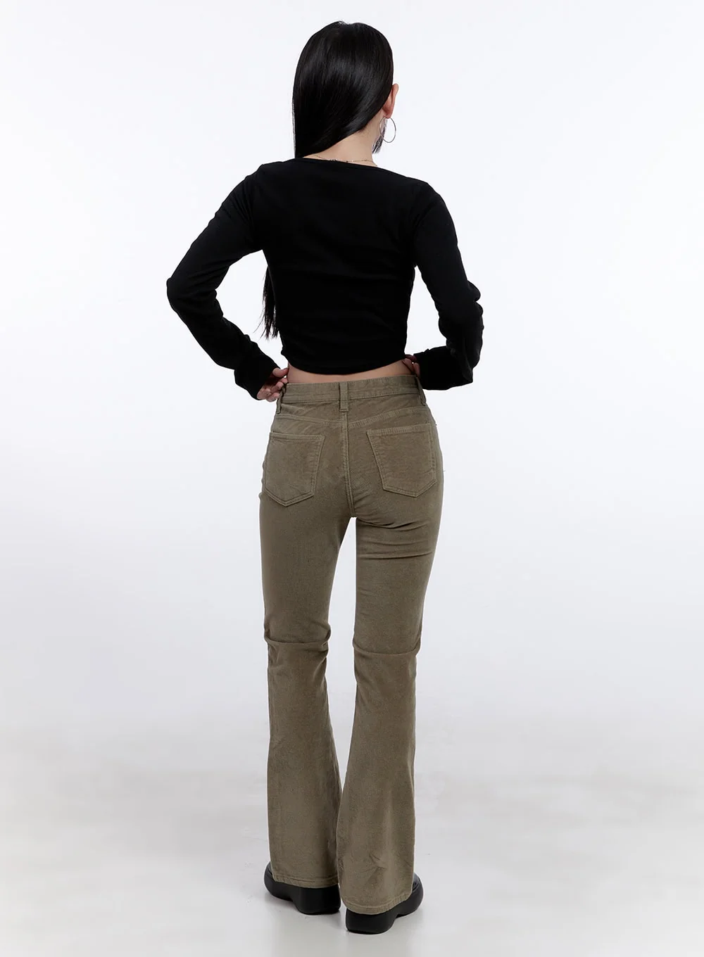 Shirred Long-Sleeve Buttoned Crop Tee CJ513 - Image 4