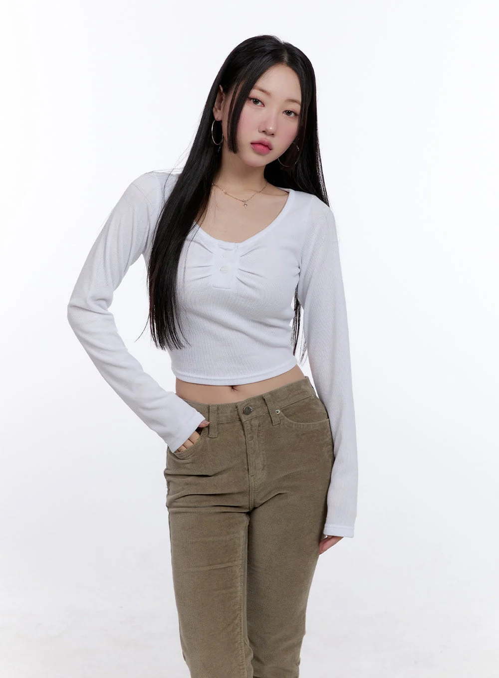 Shirred Long-Sleeve Buttoned Crop Tee CJ513 - Image 9