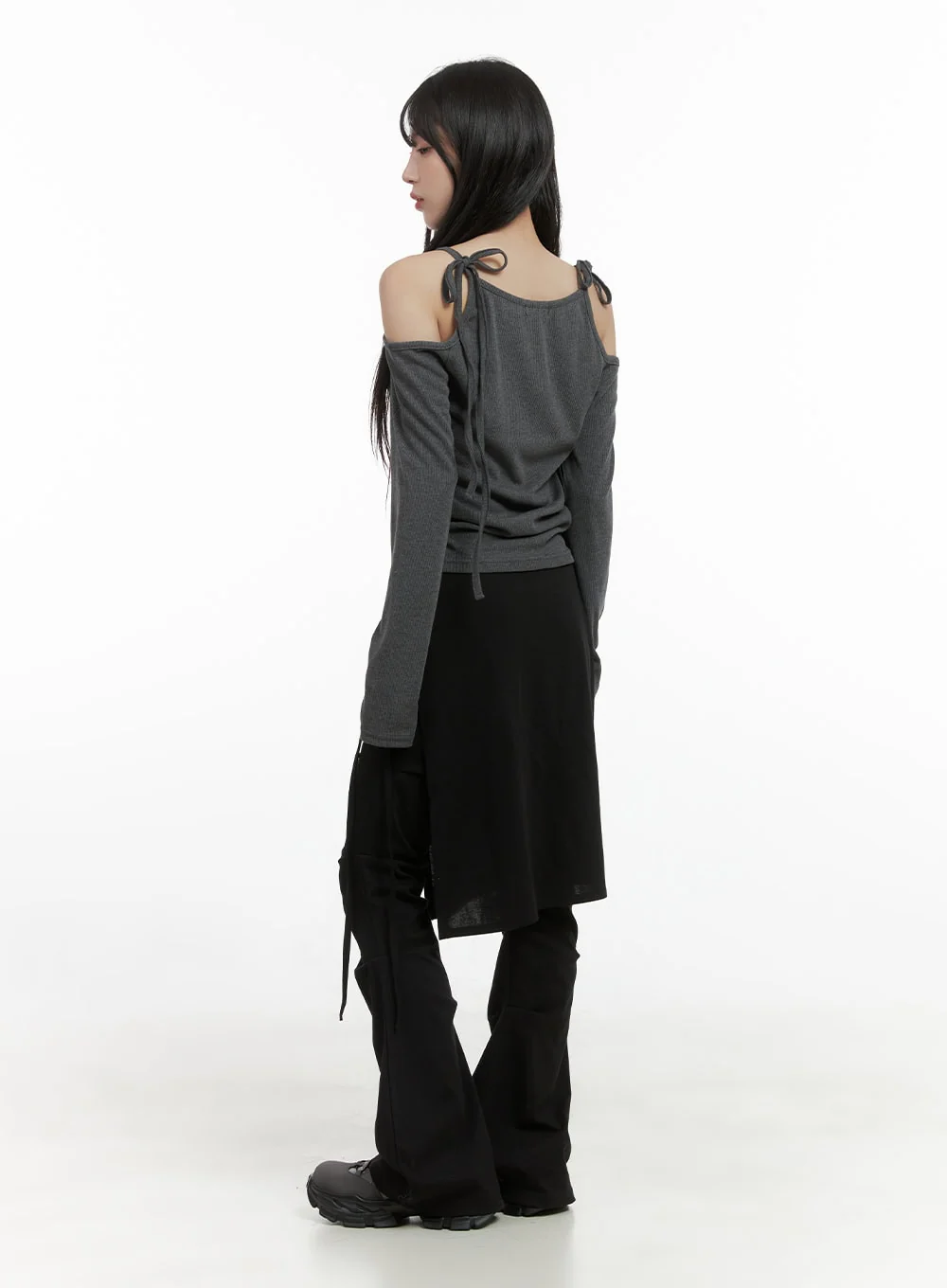 Sleek Cut-Out Detail Long Sleeve Top CS413 - Image 4