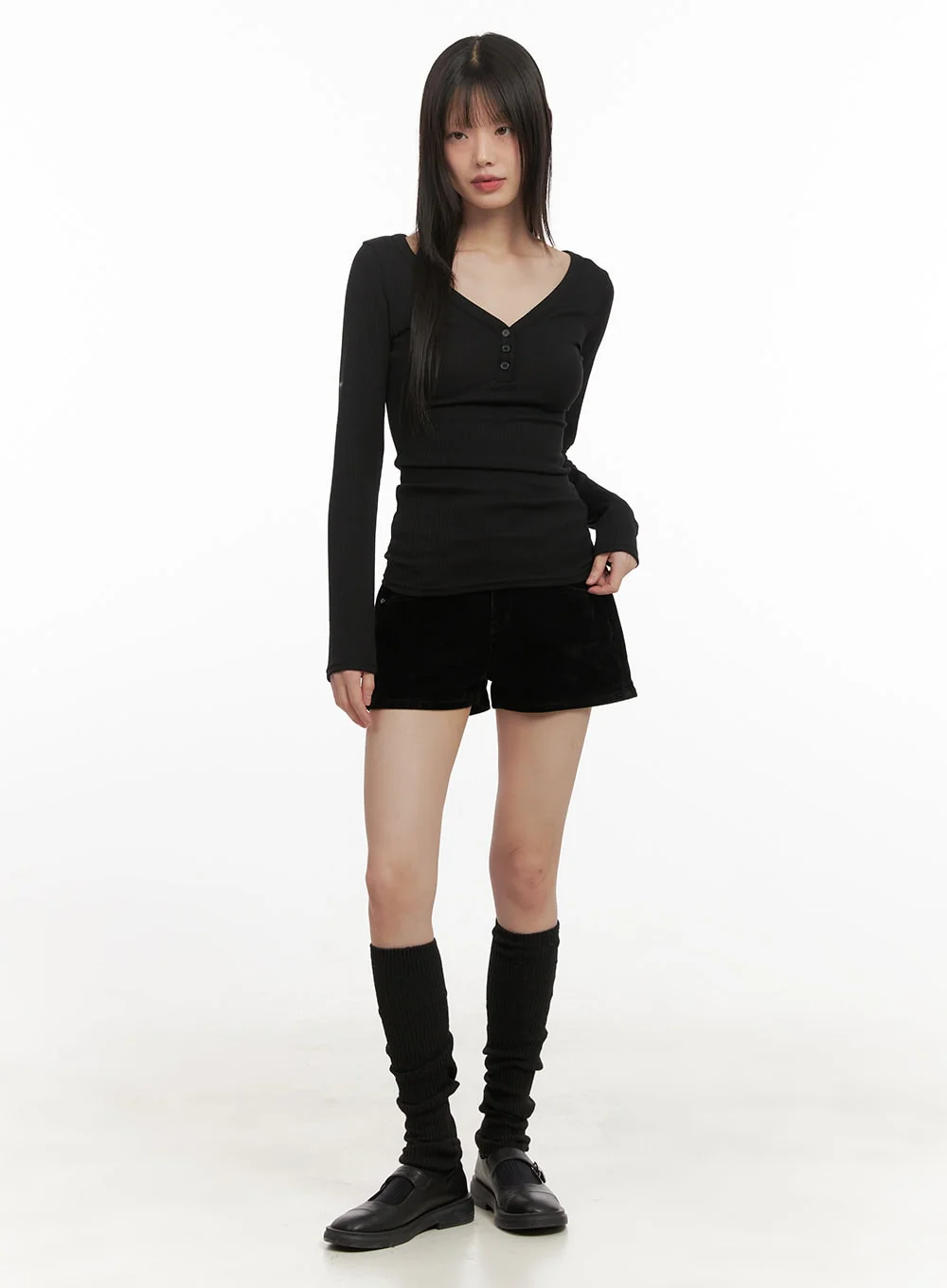 Slim-Fit Buttoned V-Neck Top CD425 - Image 2
