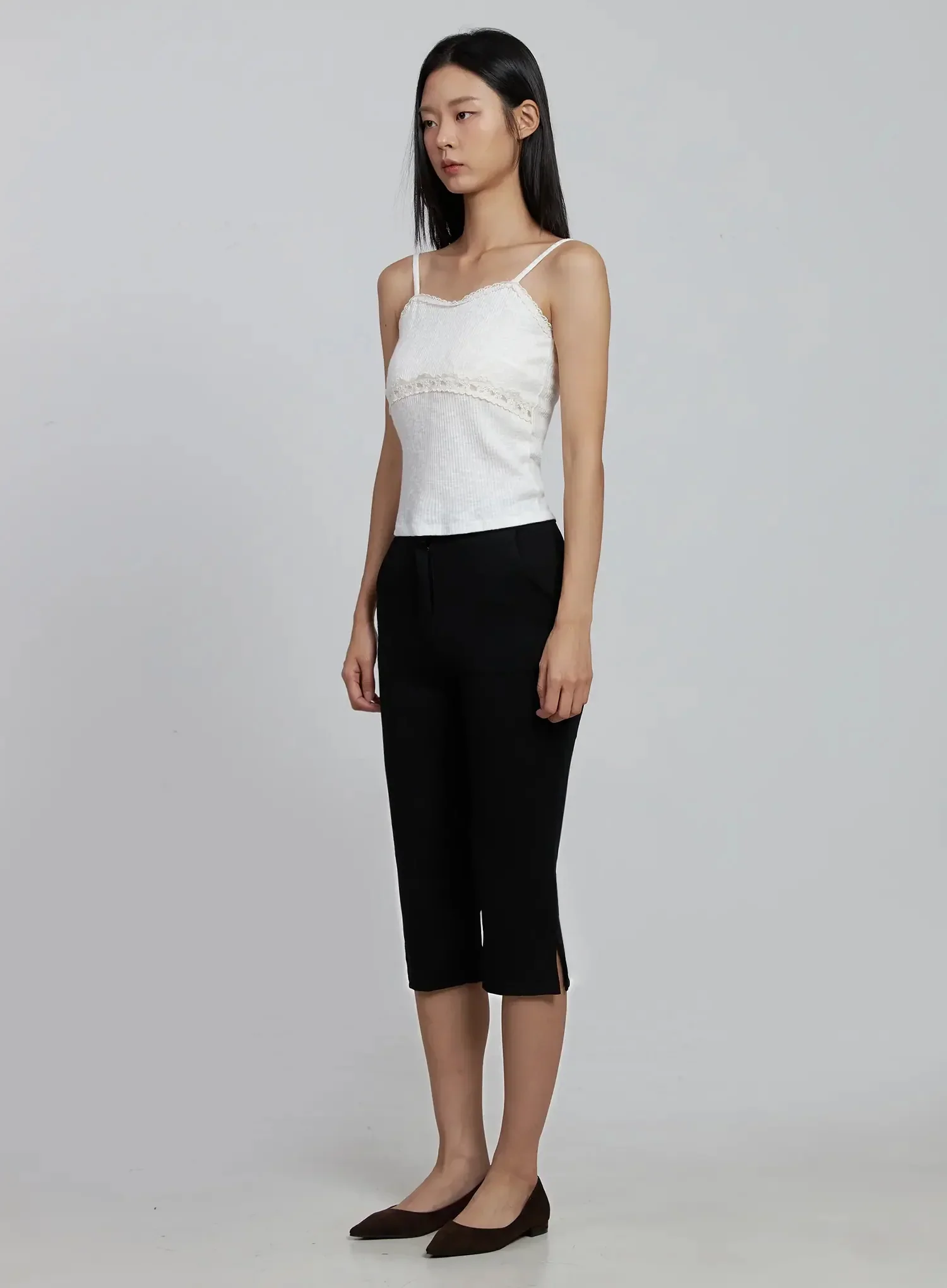 Slim-Fit Capri Pants IM520 - Image 9