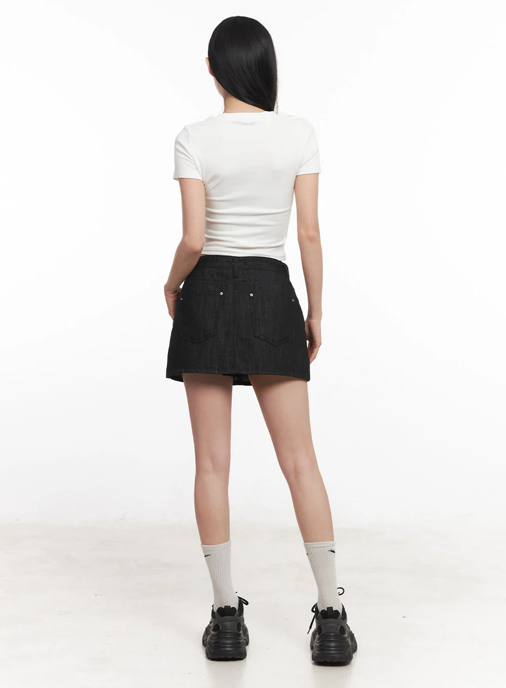 Slim-Fit Crop Tee IY516 - Image 13