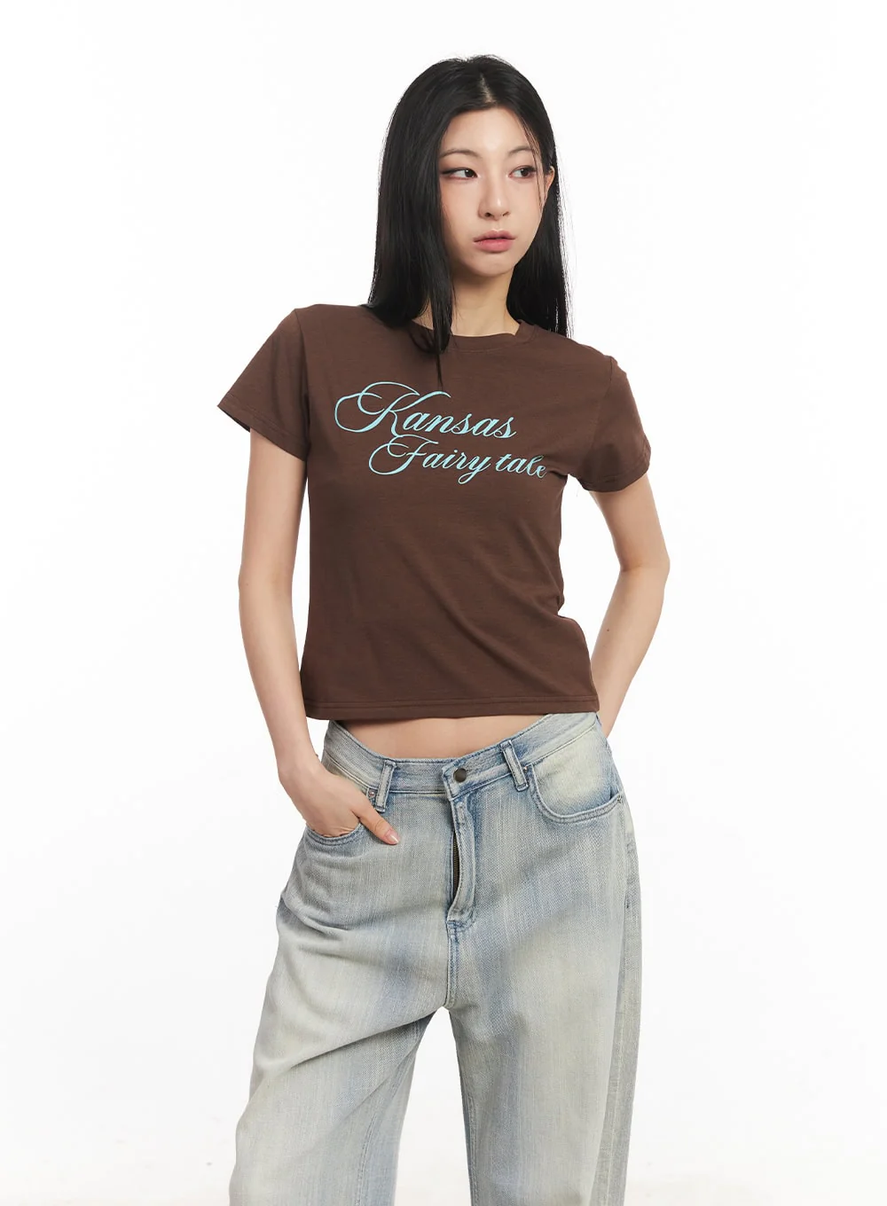 Slim-Fit Cropped Graphic Tee CA514 - Image 11