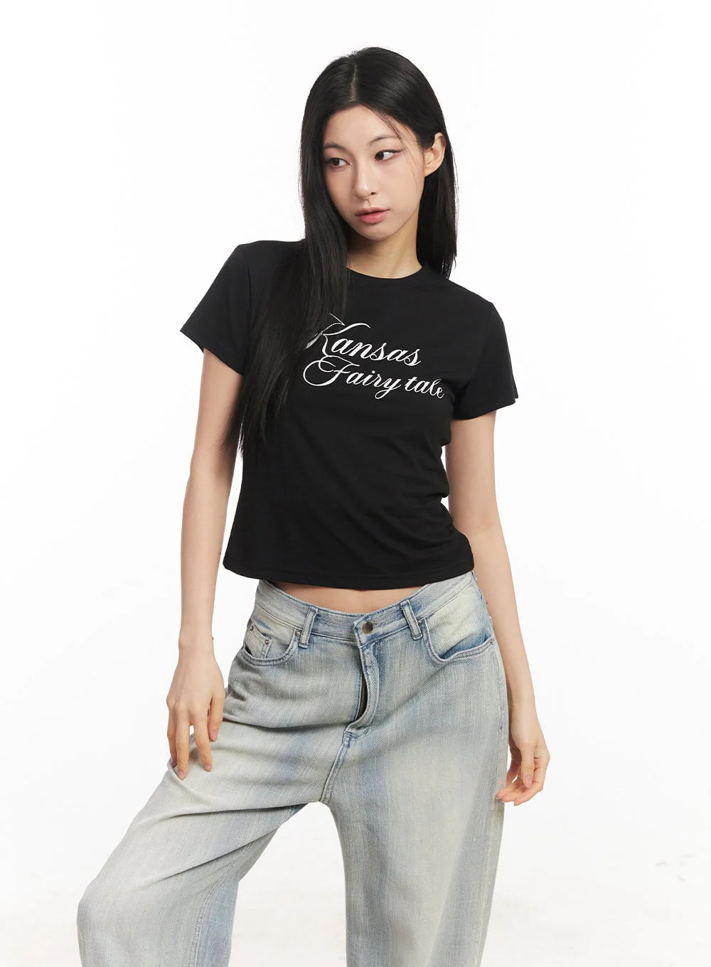 Slim-Fit Cropped Graphic Tee CA514 - Image 13