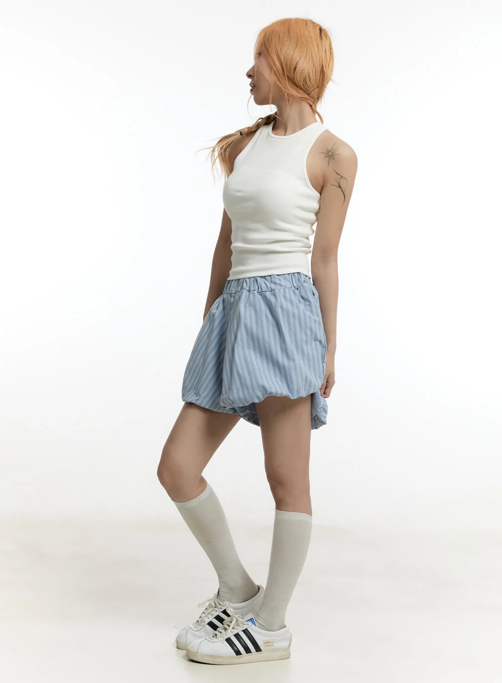 Slim-Fit Ribbed Cropped Tank Top CY505 - Image 4