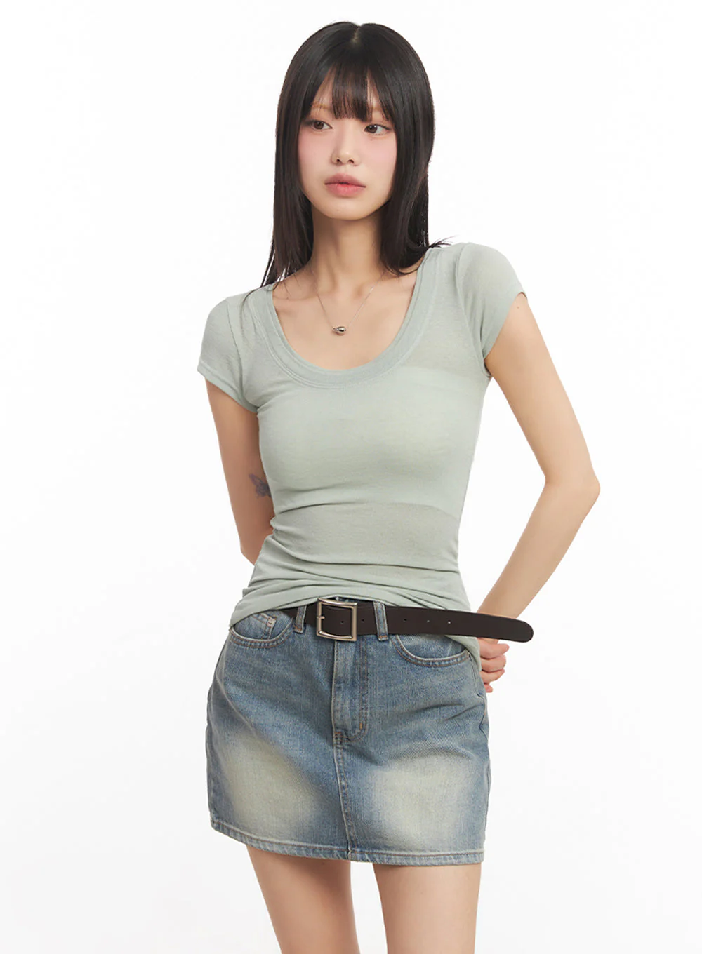 Slim-Fit Slightly Sheer Top IA528 - Image 8