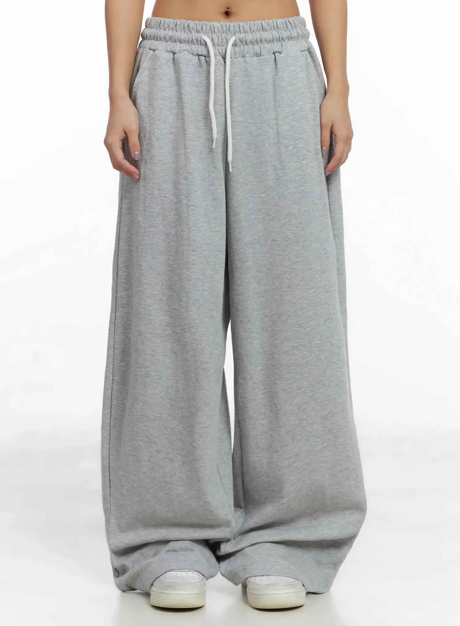 Snap Detail Sweatpants ID503