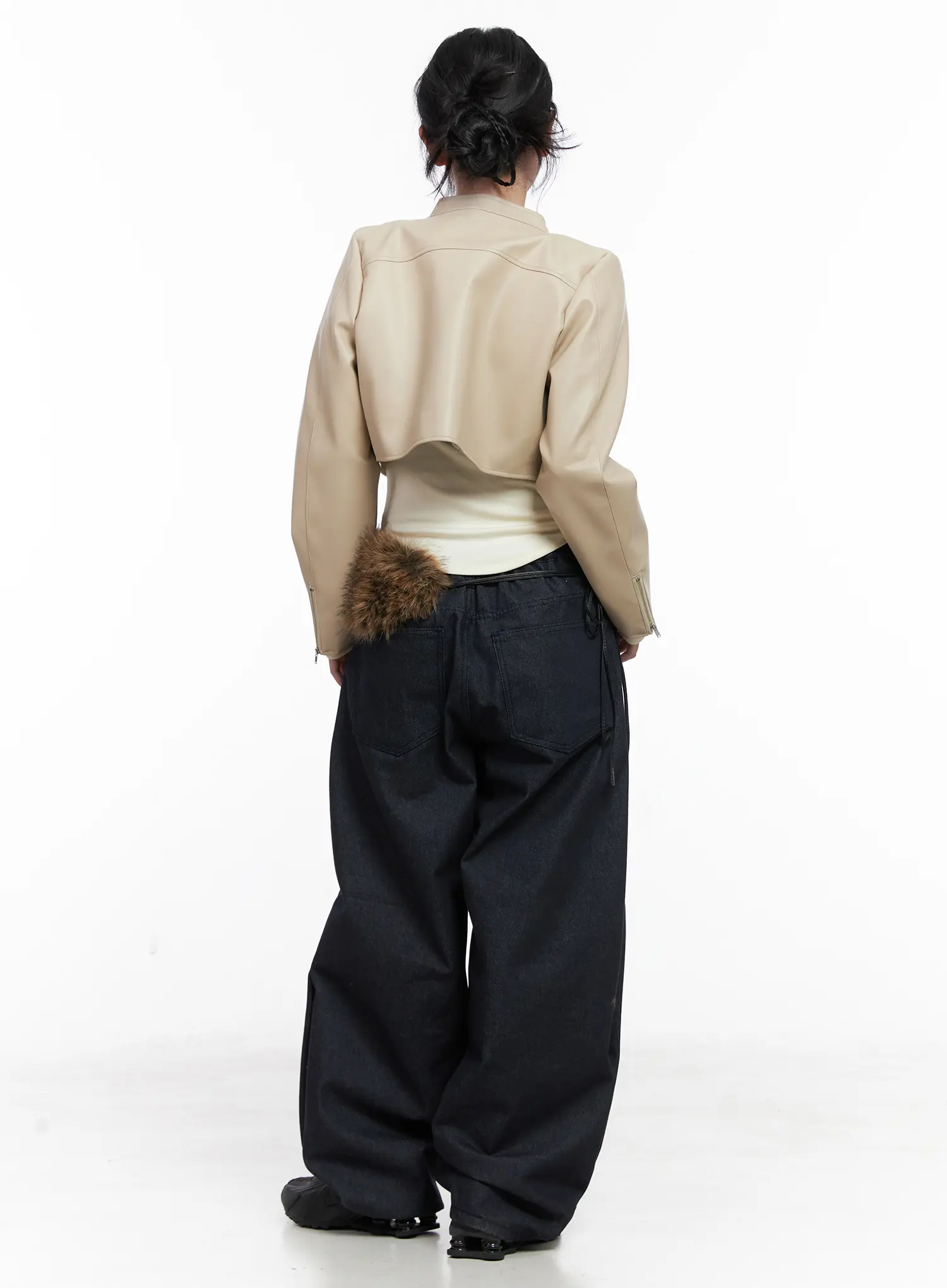 Solana Unwashed Wide-Leg Jeans CN514 - Image 9